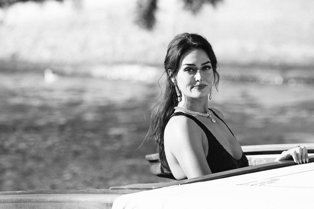 Esra Bilgiç Net Worth - Wiki, Age, Weight and Height, Relationships