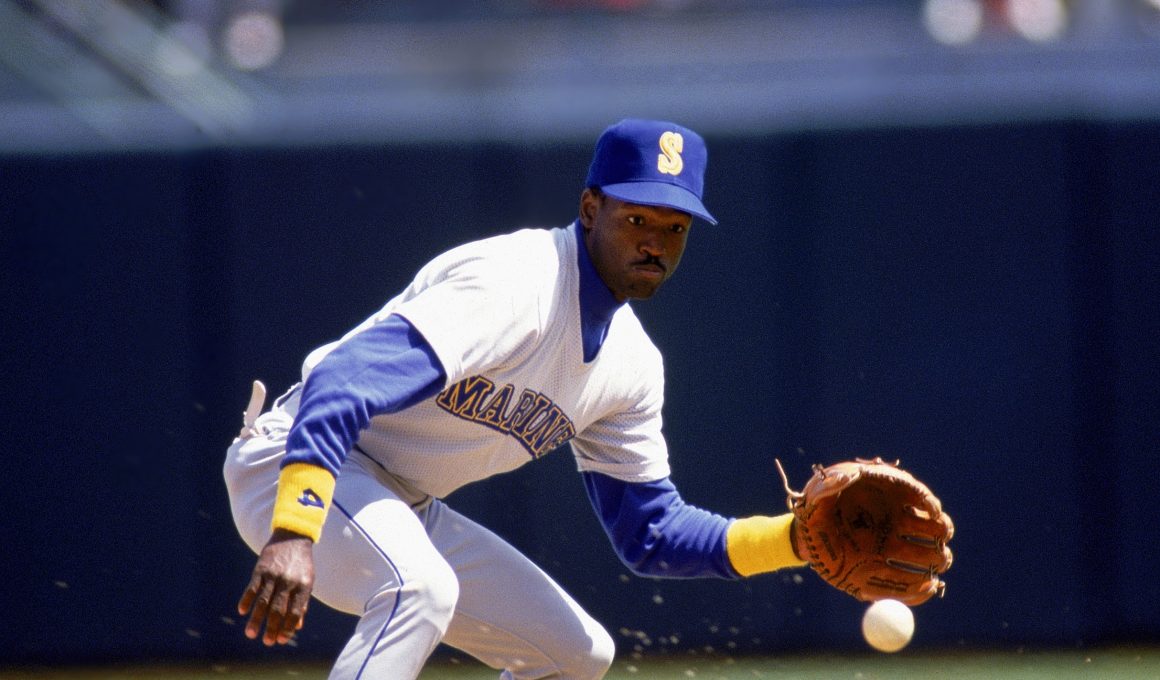 Harold Reynolds Net Worth in 2023 - Wiki, Age, Weight and Height