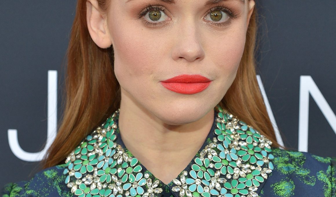 Holland Roden Net Worth in 2023 Wiki, Age, Weight and Height