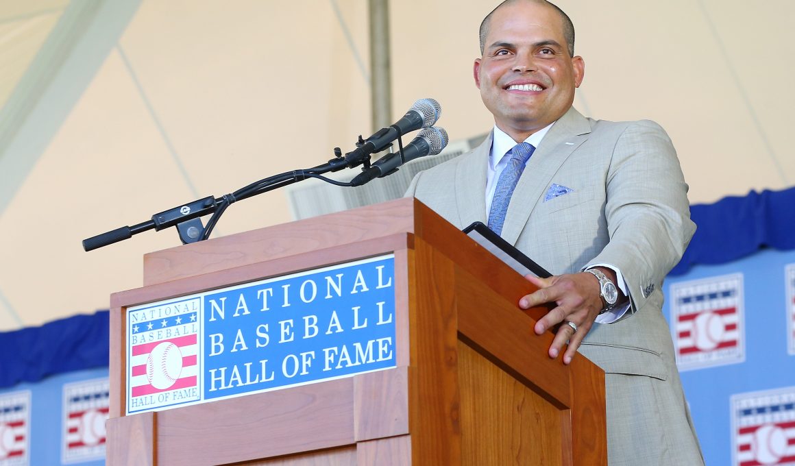 Iván Rodríguez Net Worth in 2023 - Wiki, Age, Weight and Height