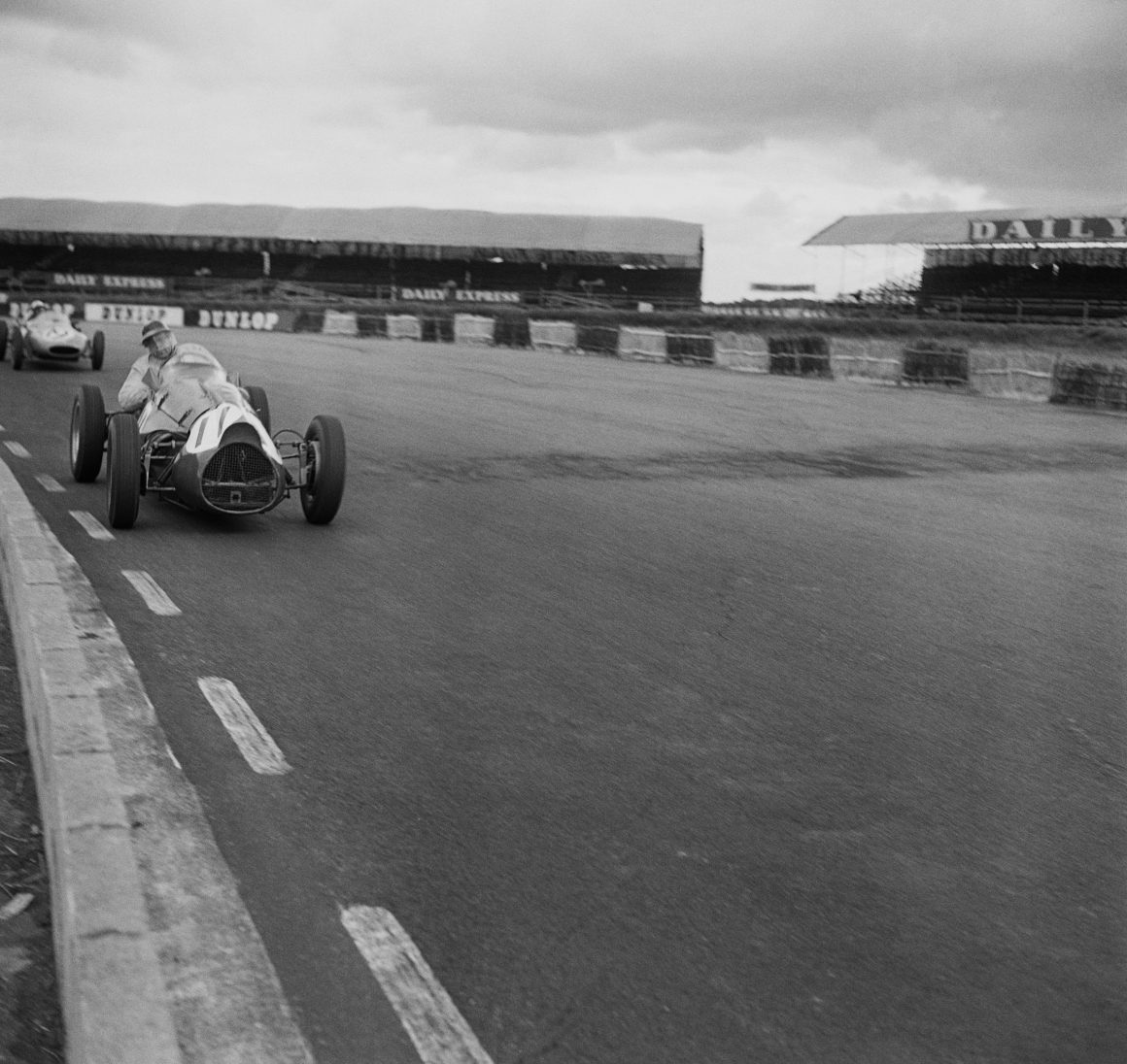 richest-motorcycle-racers-of-all-time-luxlux