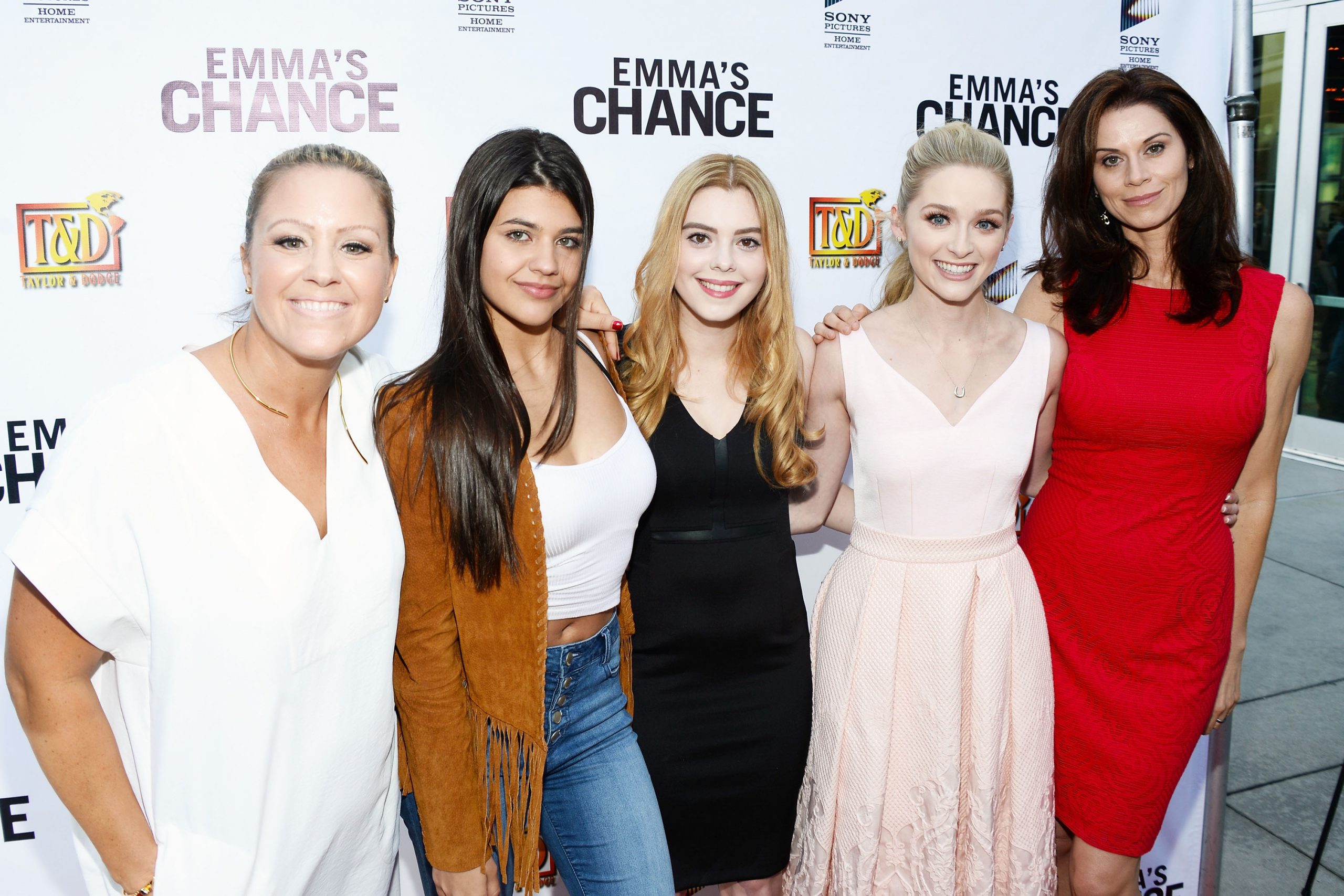 Jennifer Taylor Net Worth in 2023 - Wiki, Age, Weight and Height