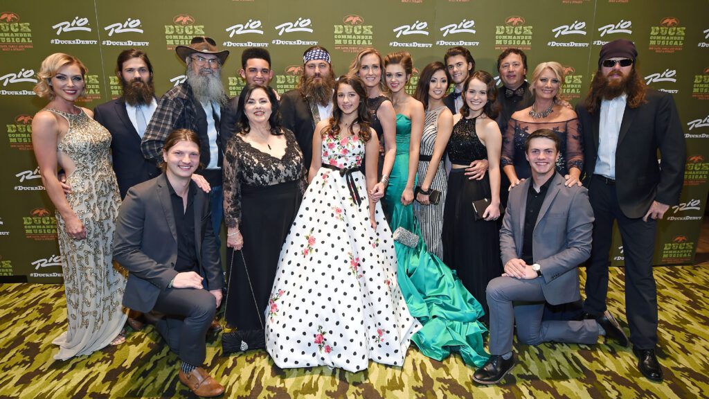 John Luke Robertson Net Worth in 2023 - Wiki, Age, Weight and Height