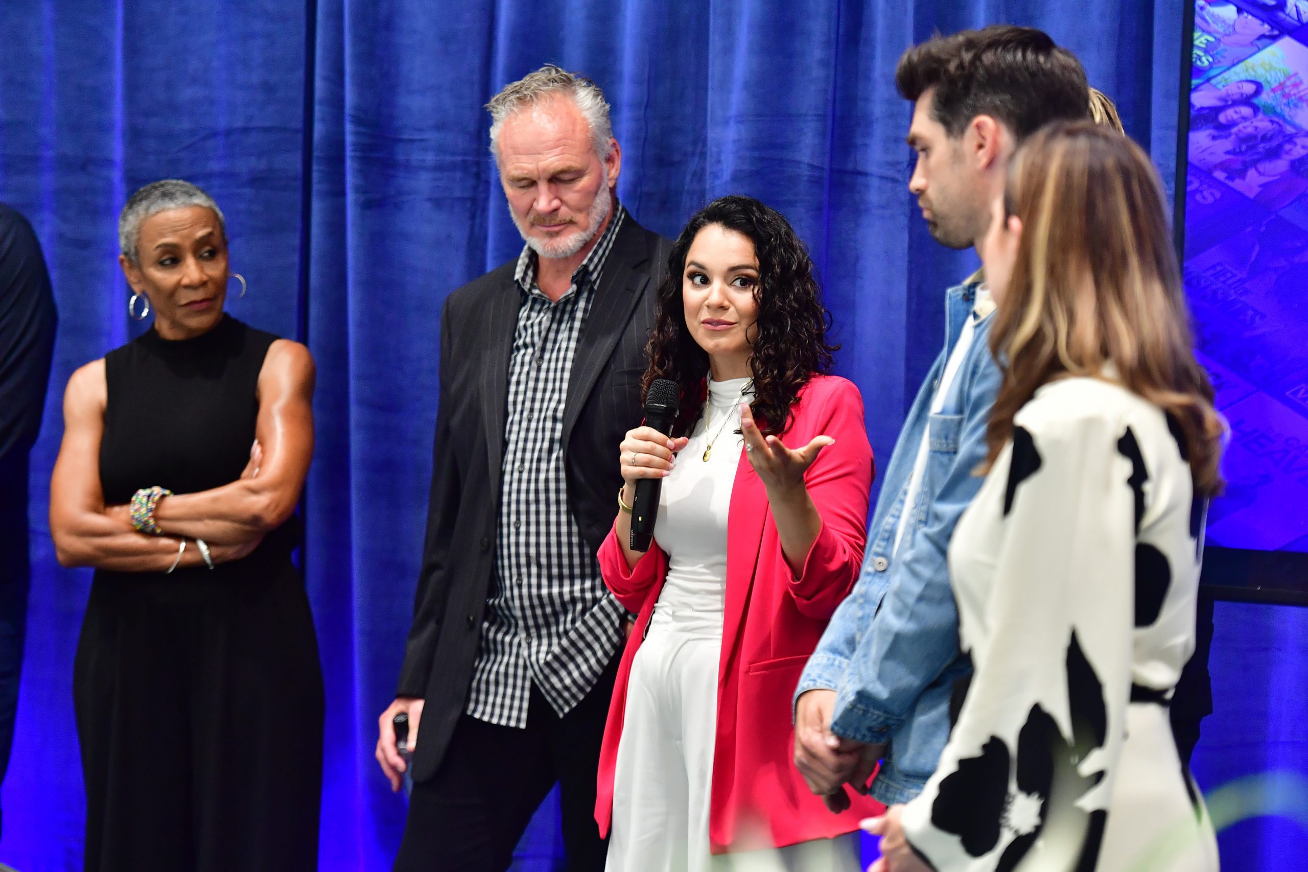 Lara Silva Net Worth in 2023 - Wiki, Age, Weight and Height