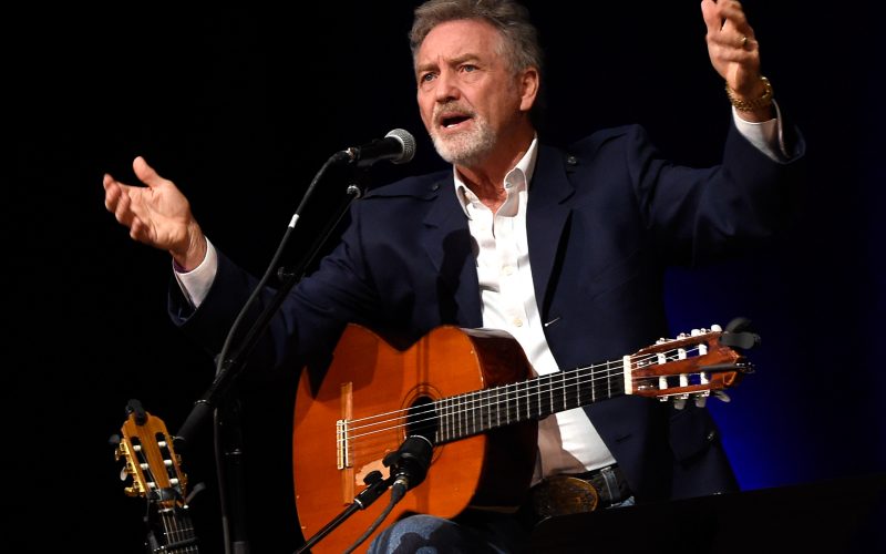 Larry Gatlin