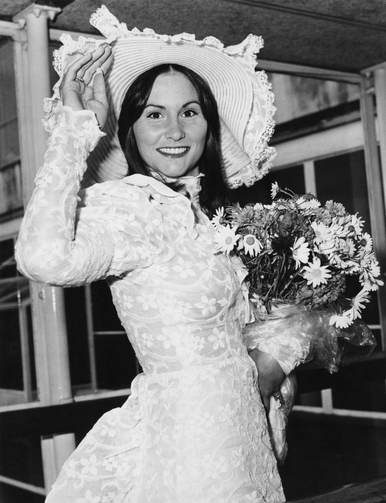 Linda Lovelace Net Worth - Wiki, Age, Weight and Height, Relationships,  Family, and More - Luxlux