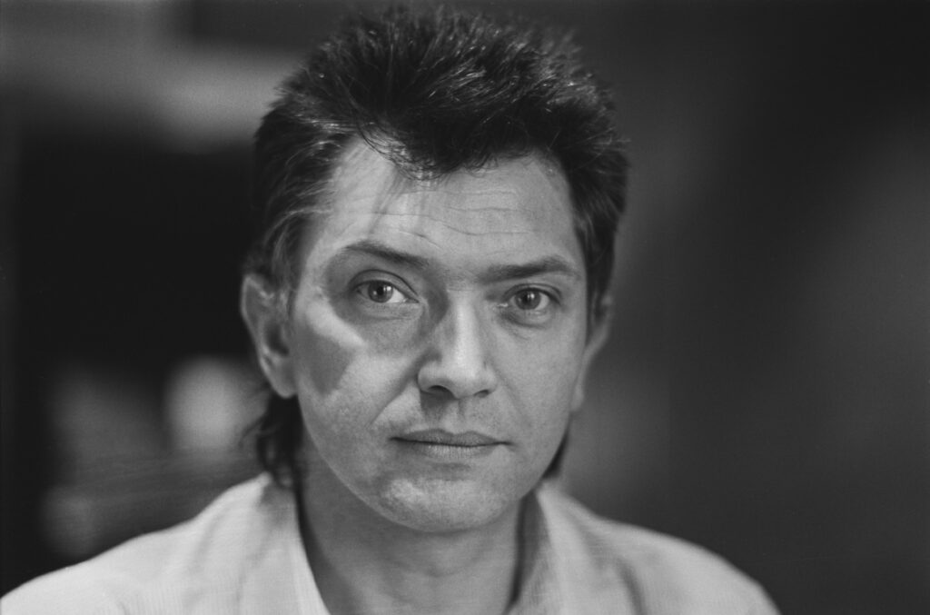 Martin Shaw Net Worth Wiki, Age, Weight and Height, Relationships, Family, and More Luxlux