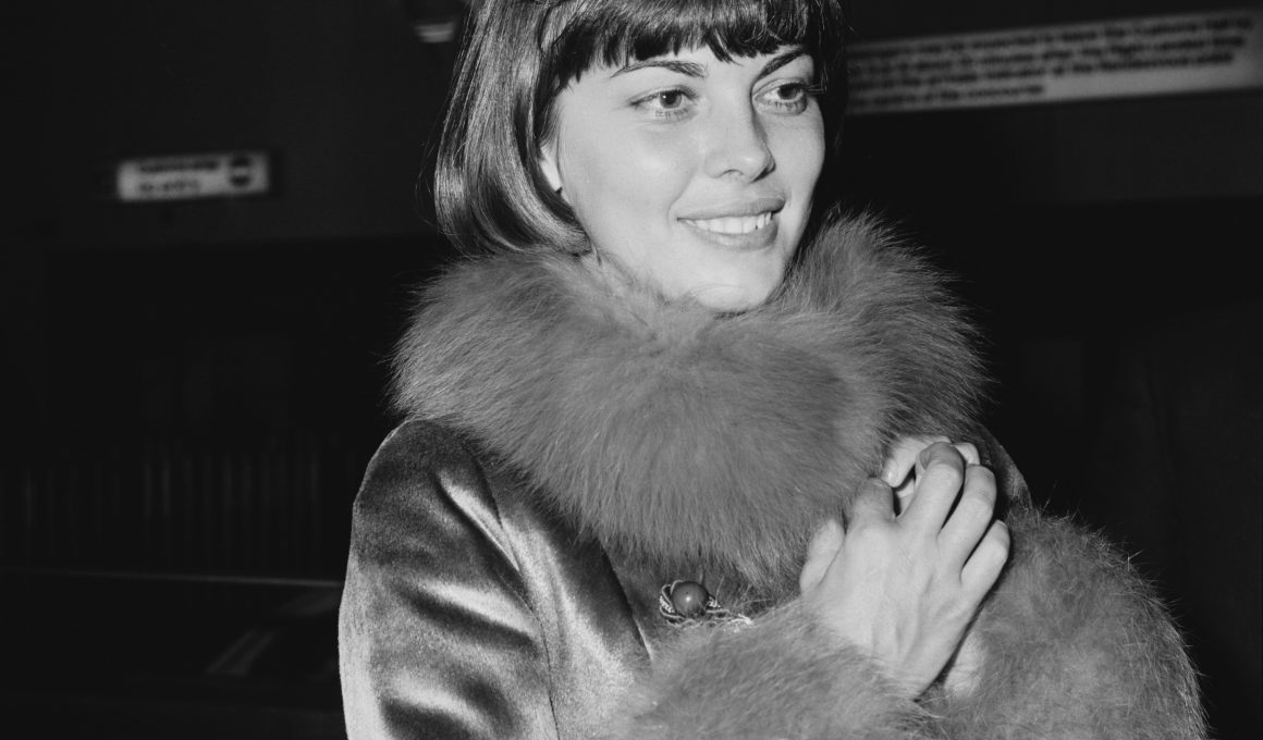 Mireille Mathieu Net Worth in 2023 - Wiki, Age, Weight and Height
