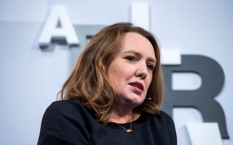 Paula Hawkins