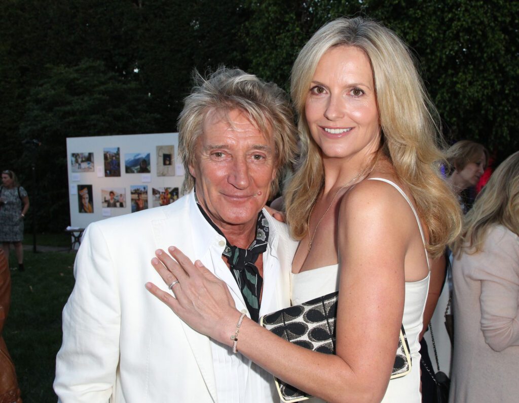 Penny Lancaster Net Worth - Wiki, Age, Weight and Height, Relationships