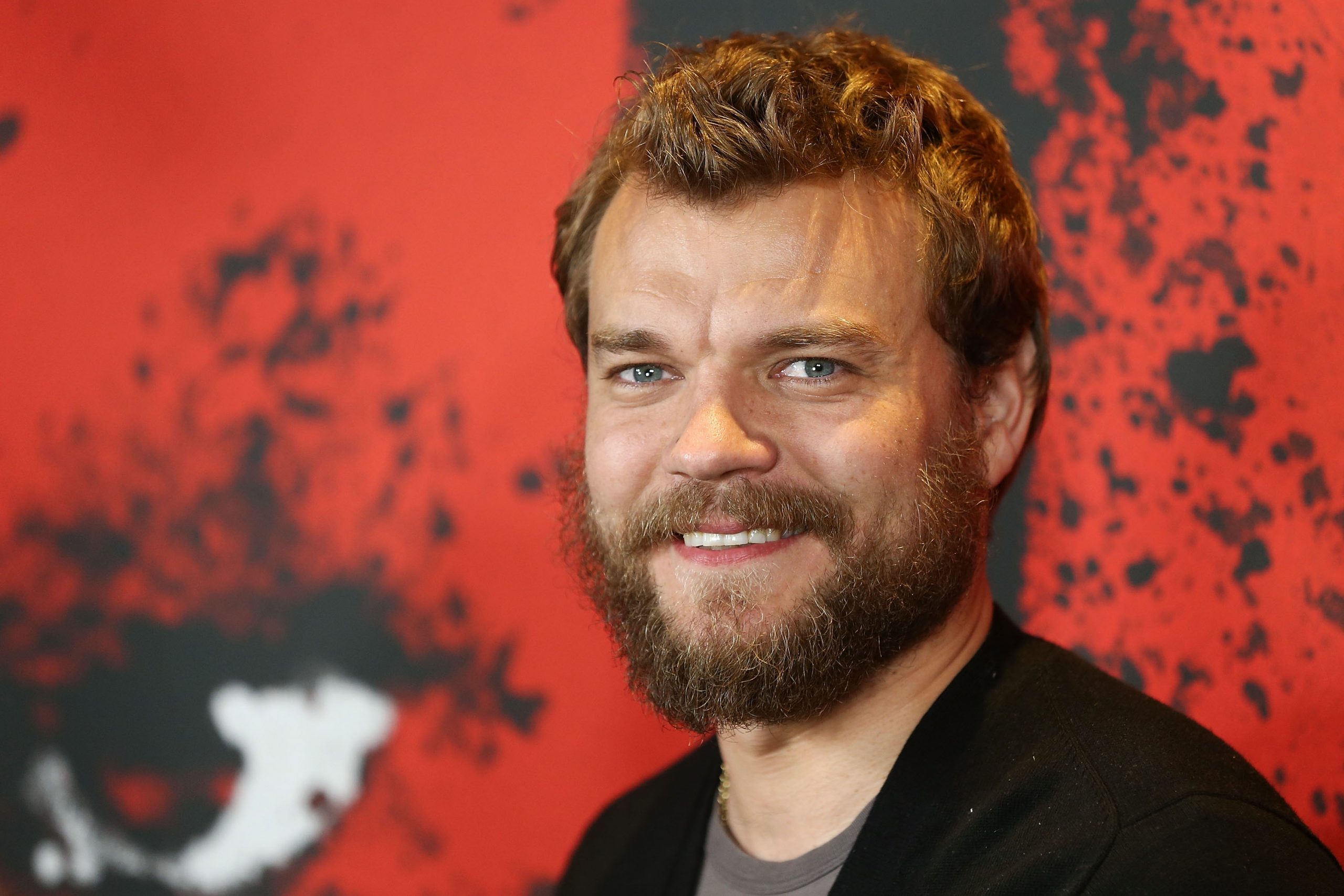 Pilou Asbaek