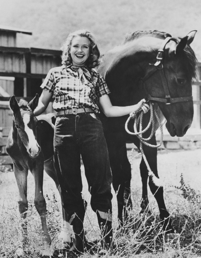 Priscilla Lane Net Worth Wiki, Age, Weight and Height, Relationships