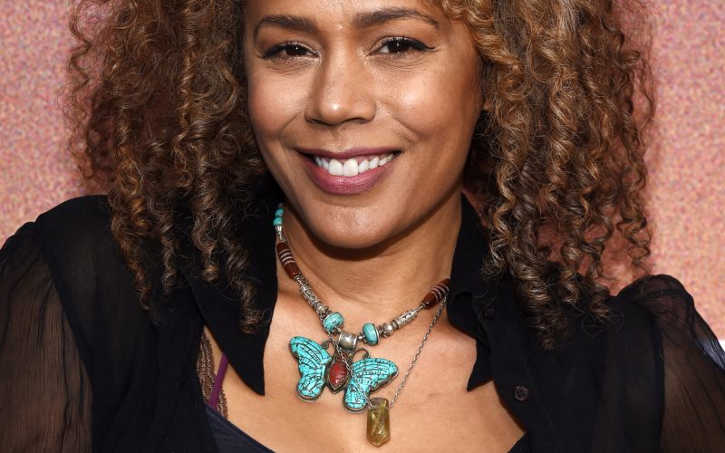 Rachel True