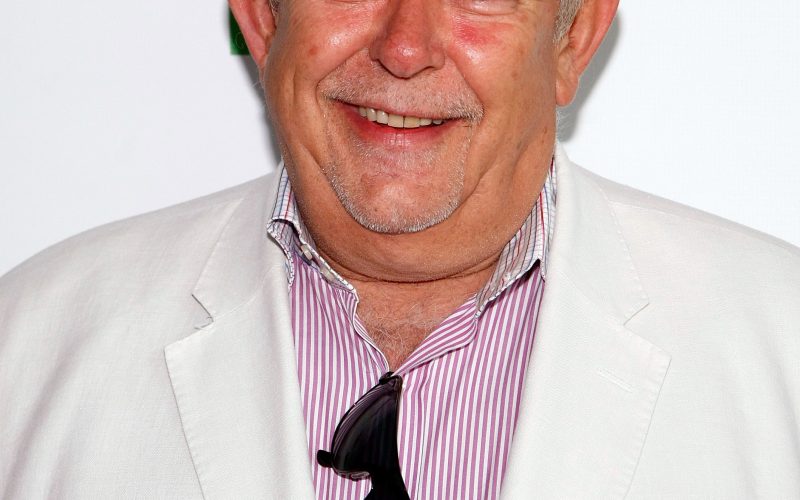 Robin Leach