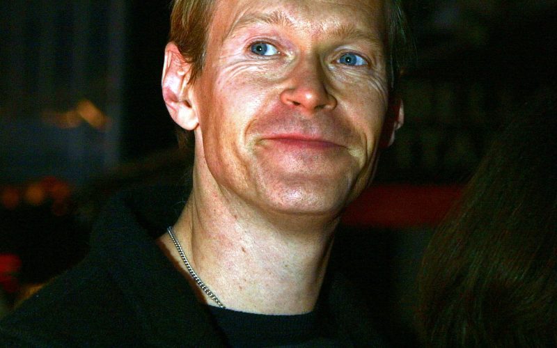 Steven Mackintosh