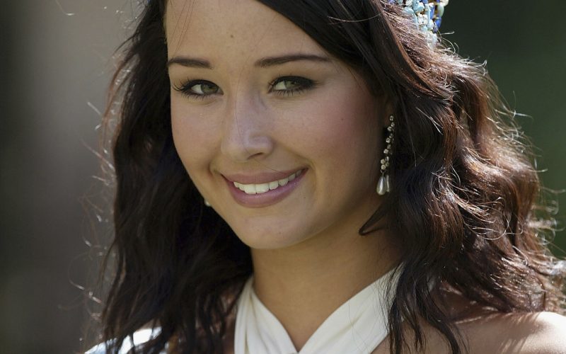 Unnur Birna Vilhjálmsdóttir Net Worth - Wiki, Age, Weight and Height ...