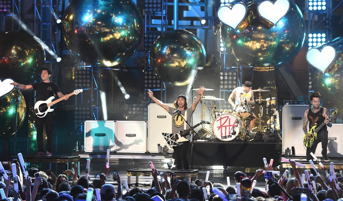 Vic Fuentes Net Worth in 2024 - Wiki, Age, Weight and Height