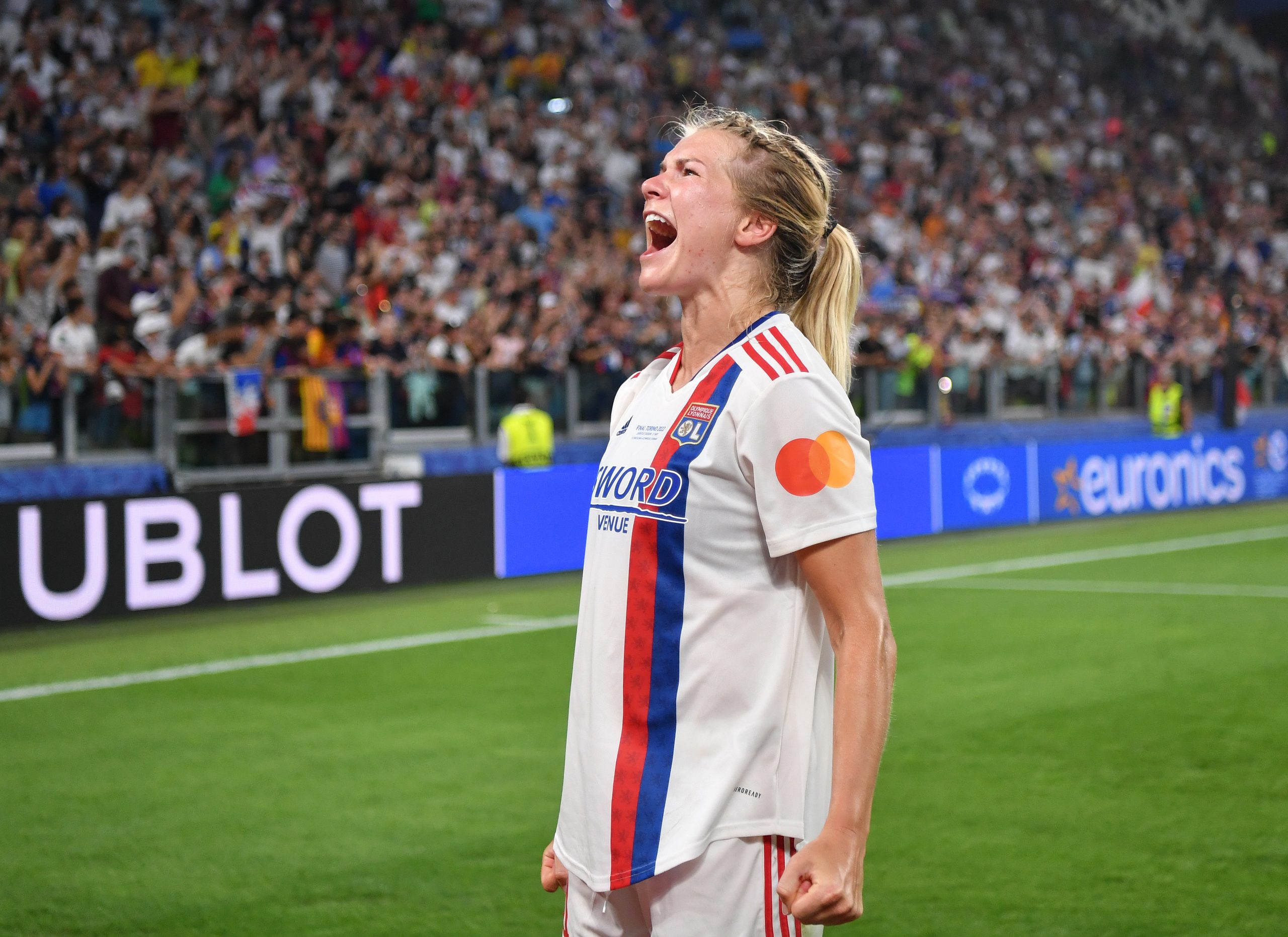 Ada Hegerberg photo