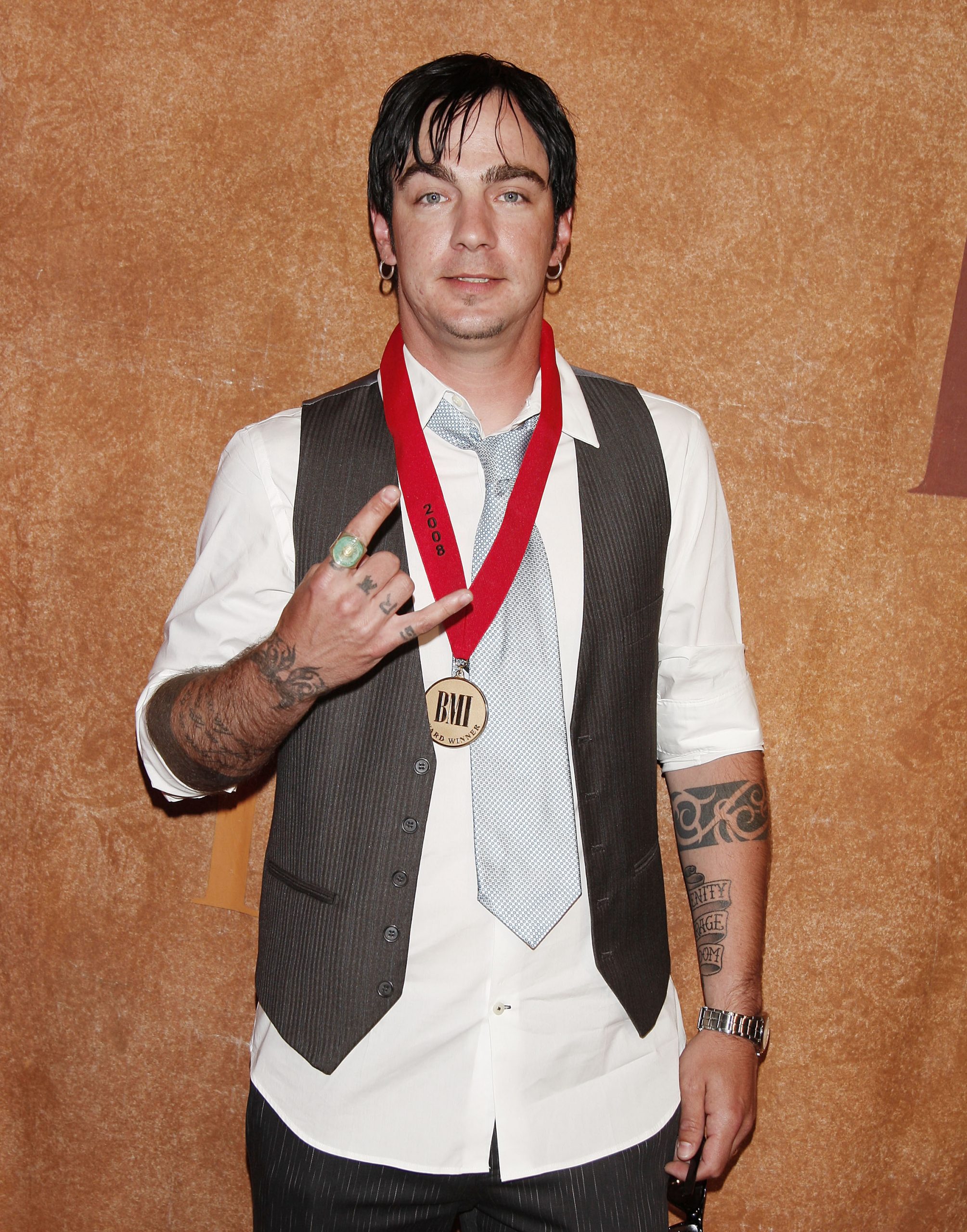 Adam Gontier photo 2