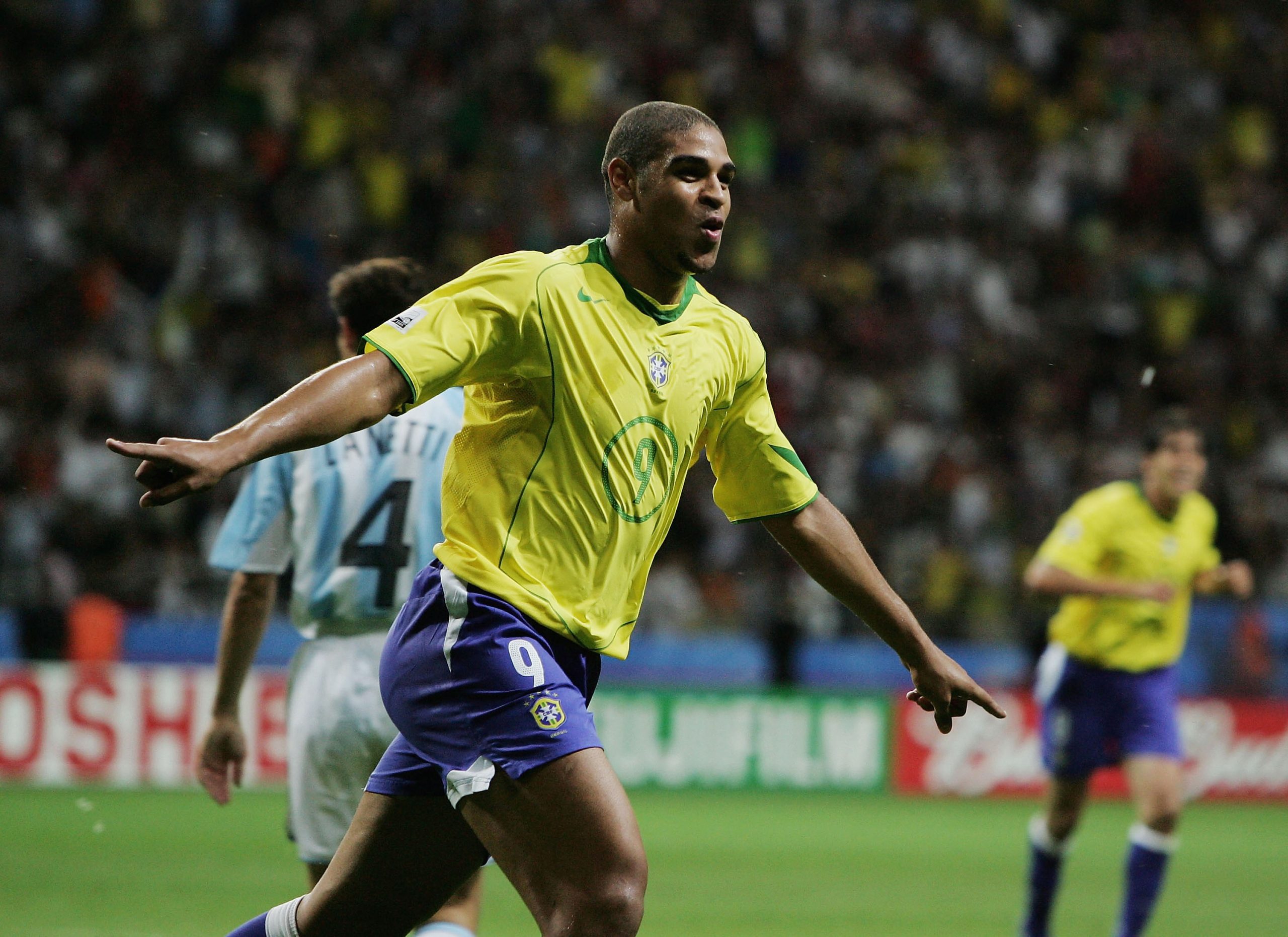 Adriano photo 3