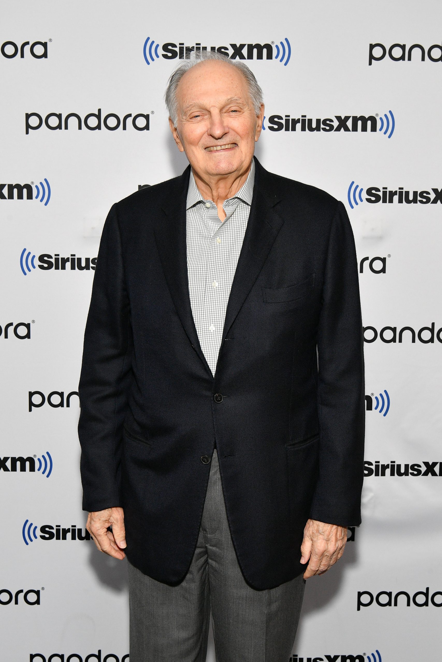 Alan Alda photo