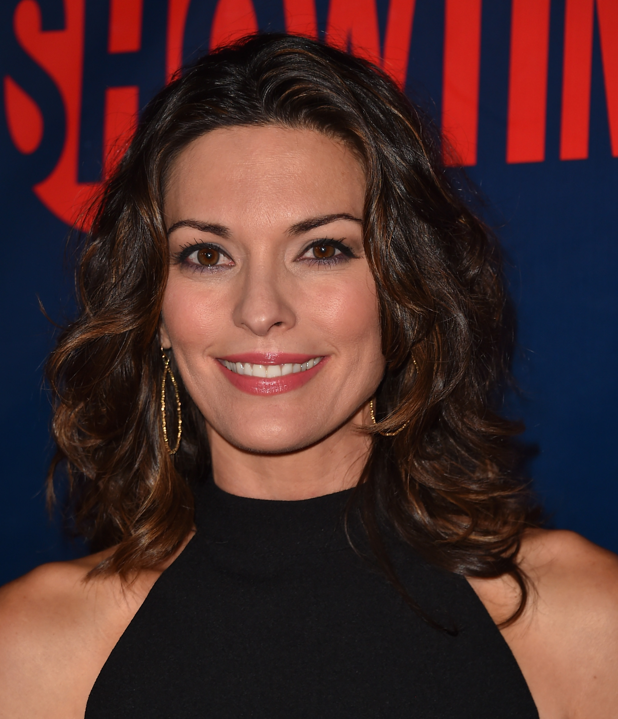 Alana De La Garza photo 2