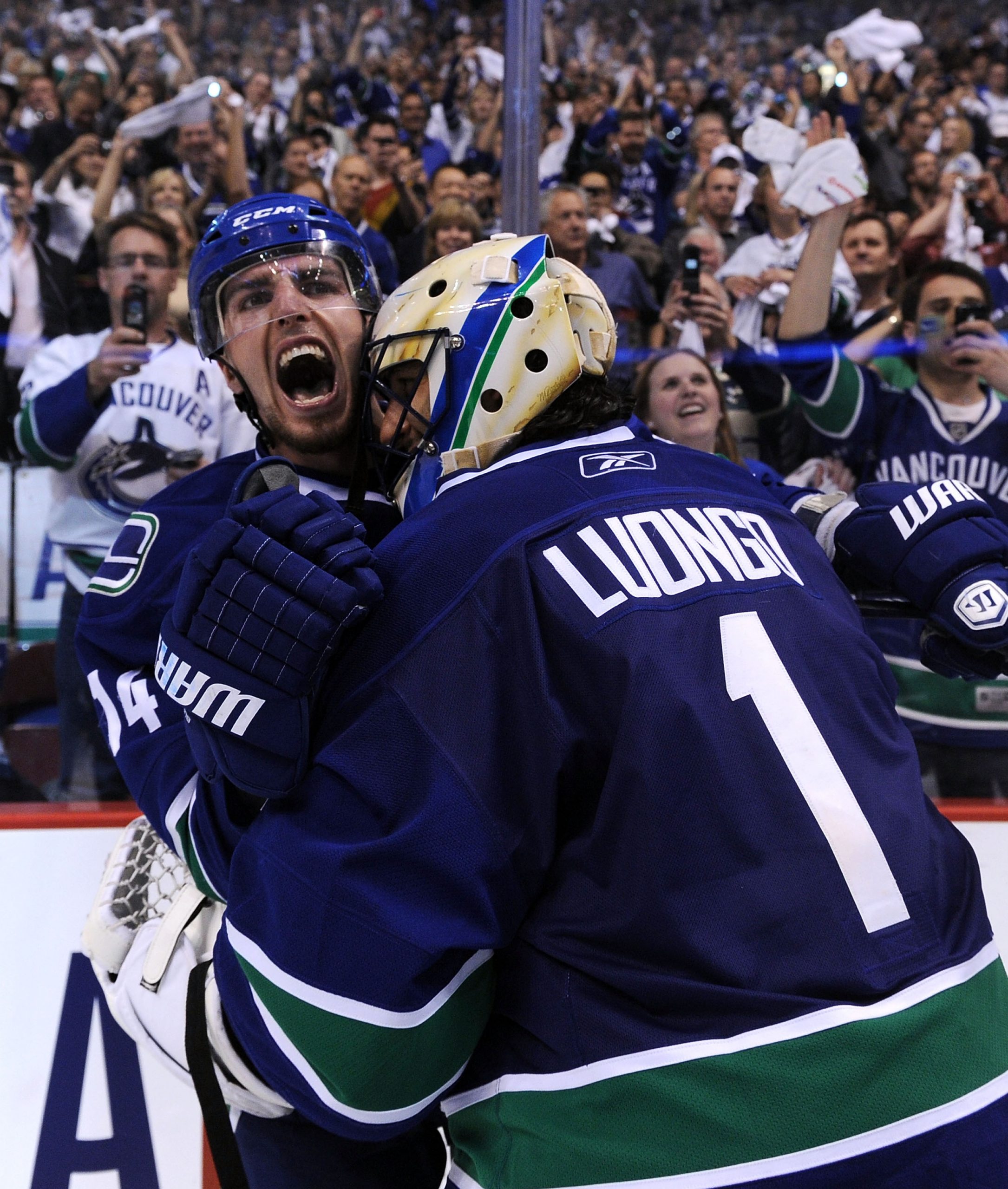 Alex Burrows photo