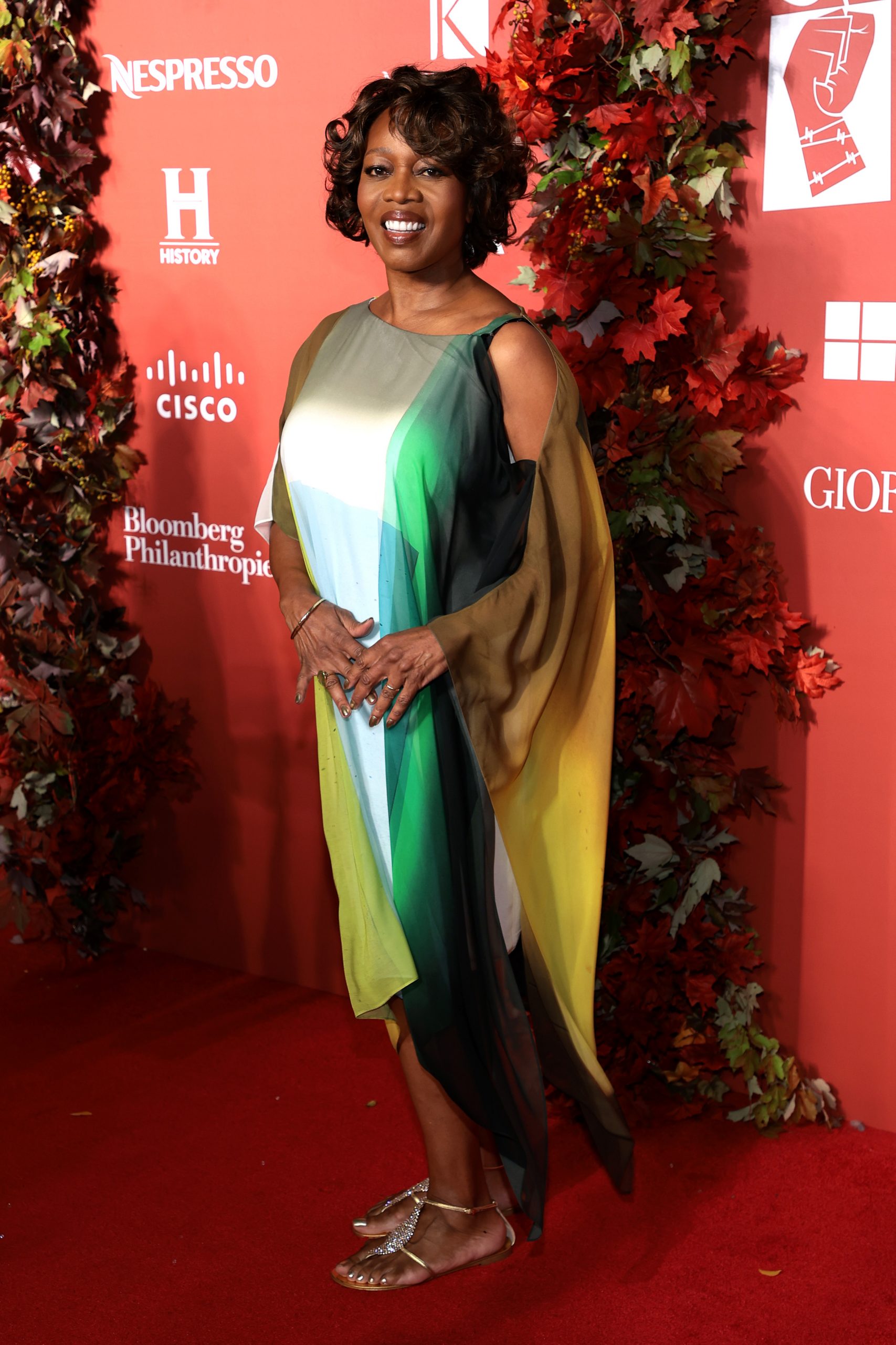 Alfre Woodard photo 2