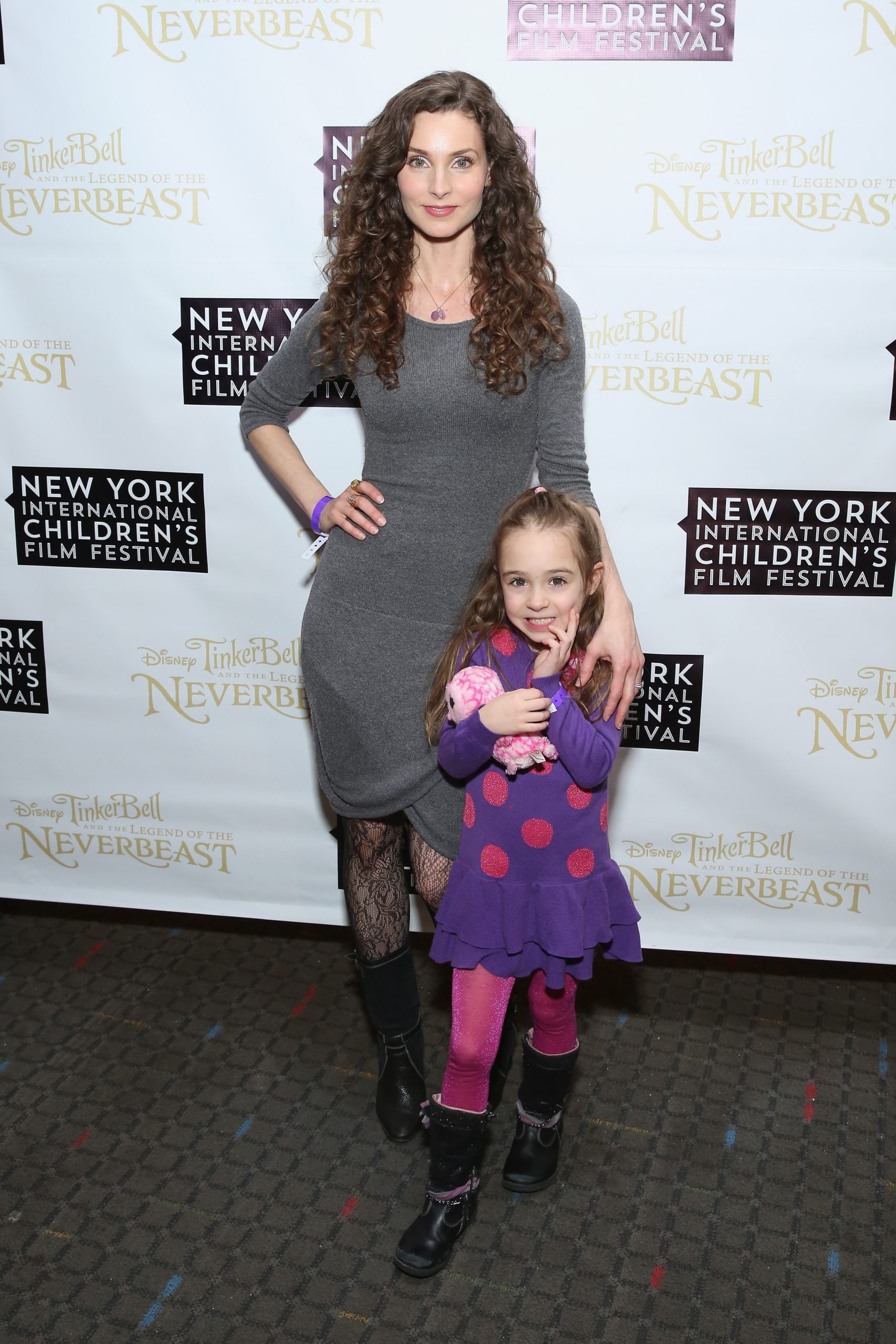 Alicia Minshew photo 2