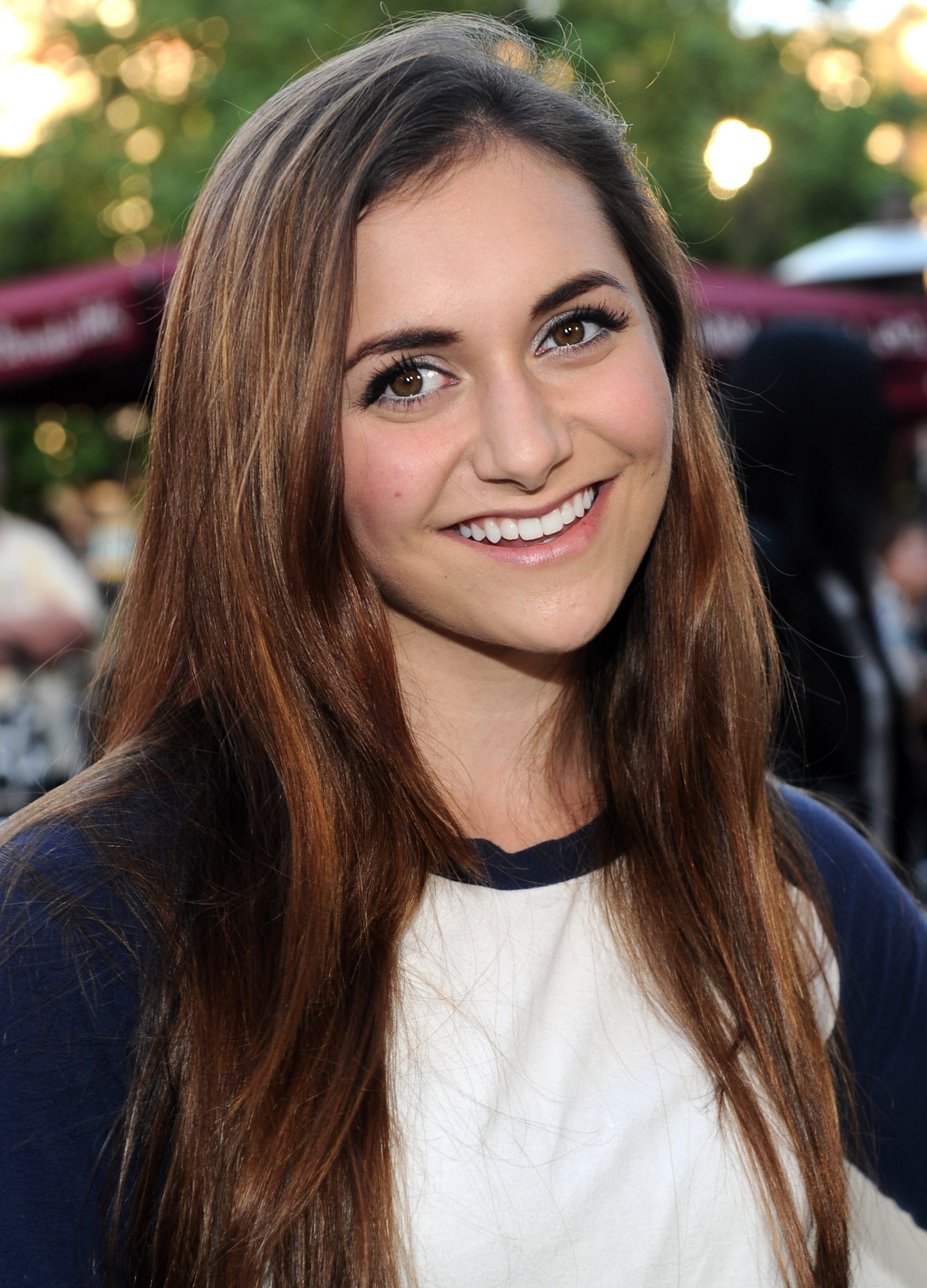 Alyson Stoner photo 3