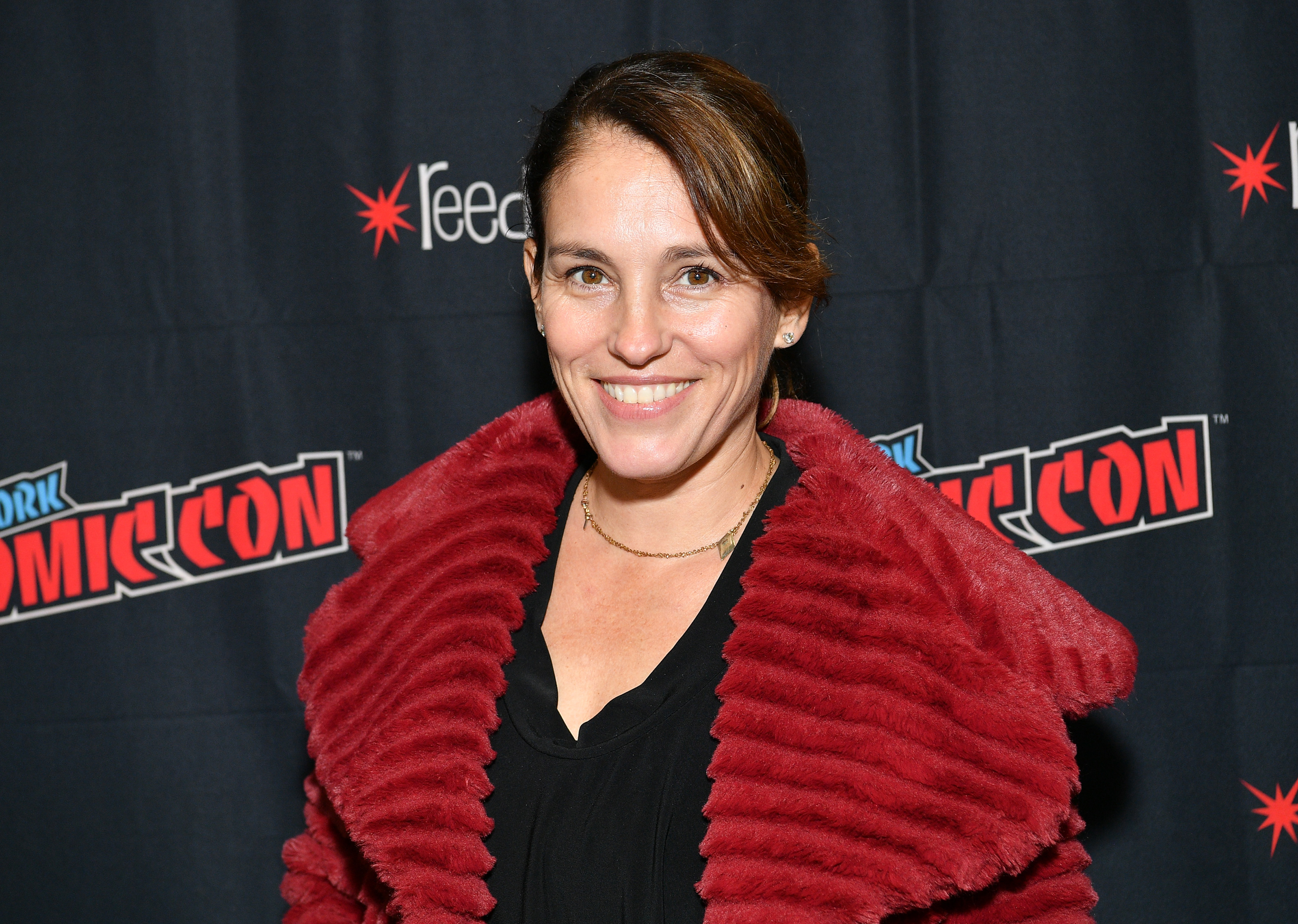 Amy Jo Johnson photo