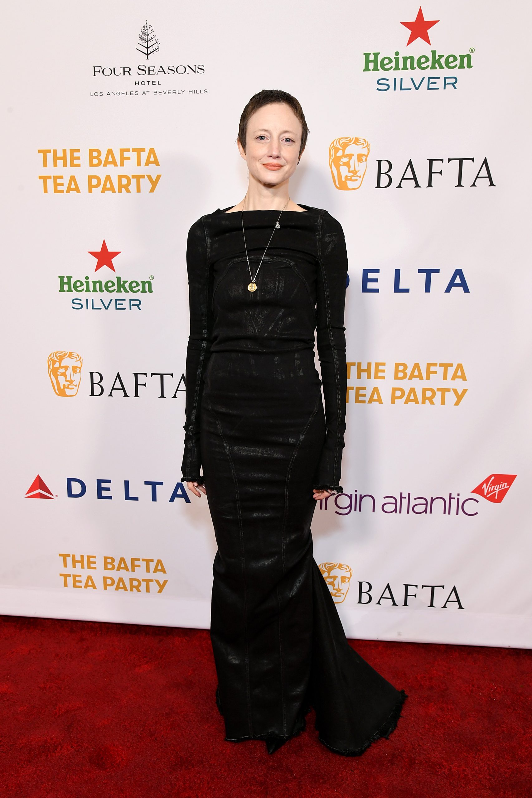 Andrea Riseborough photo 3