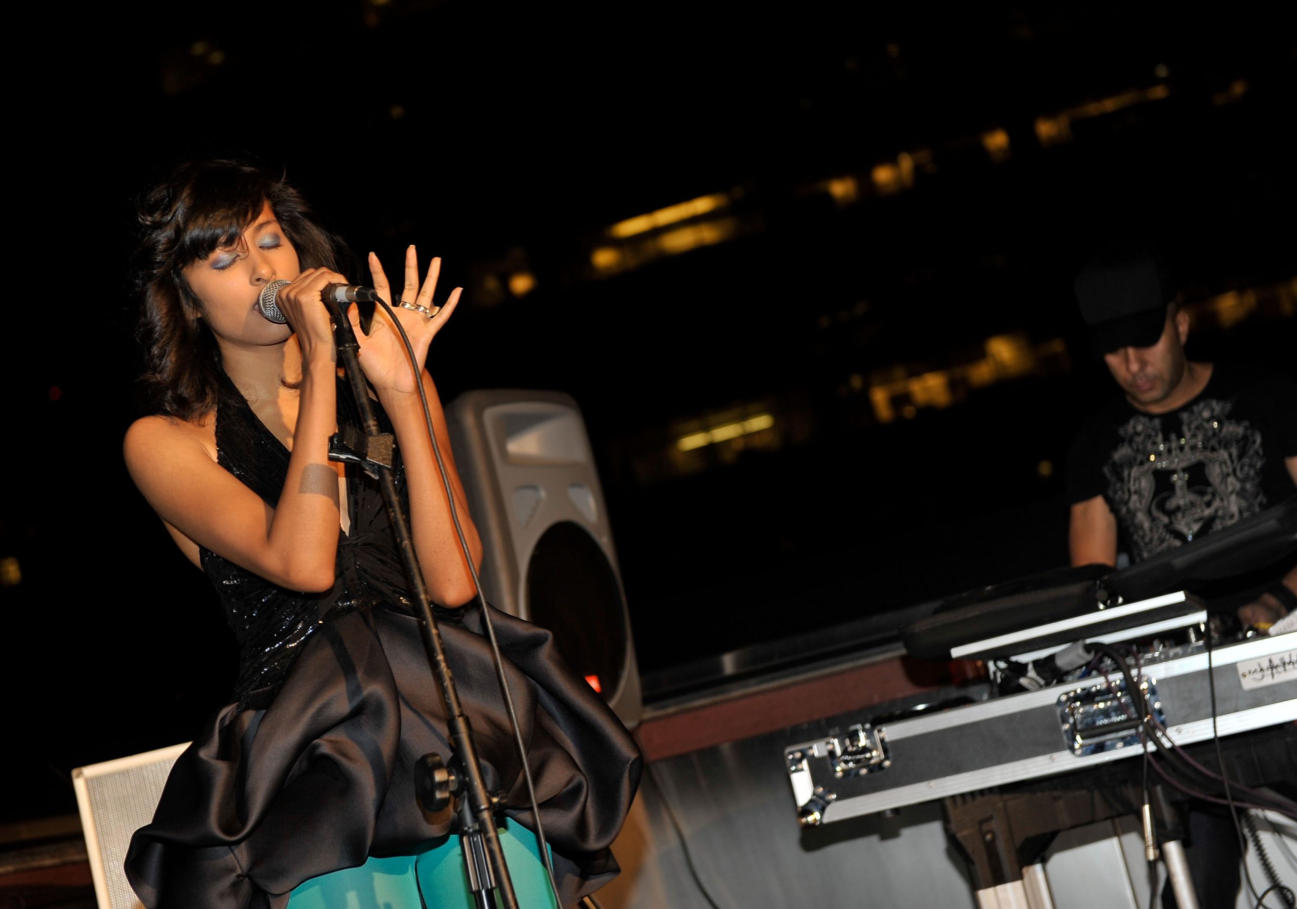 Anjulie photo