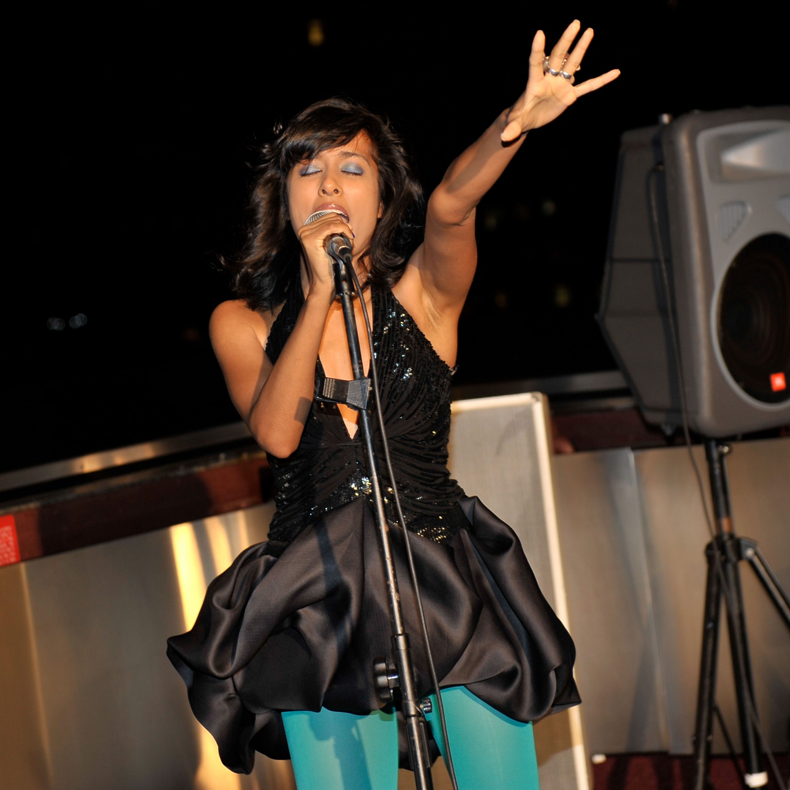 Anjulie photo 3