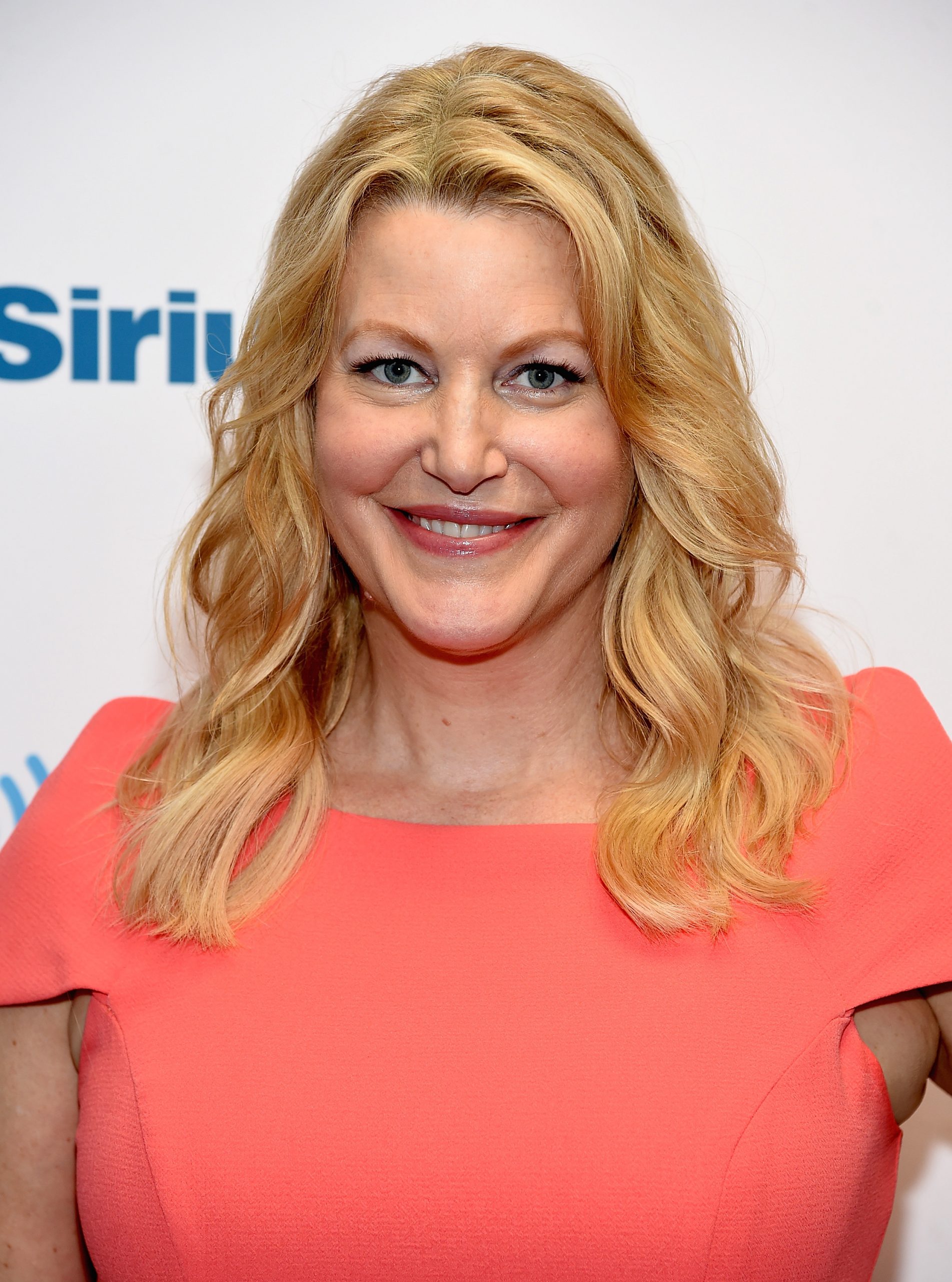 Anna Gunn photo 3