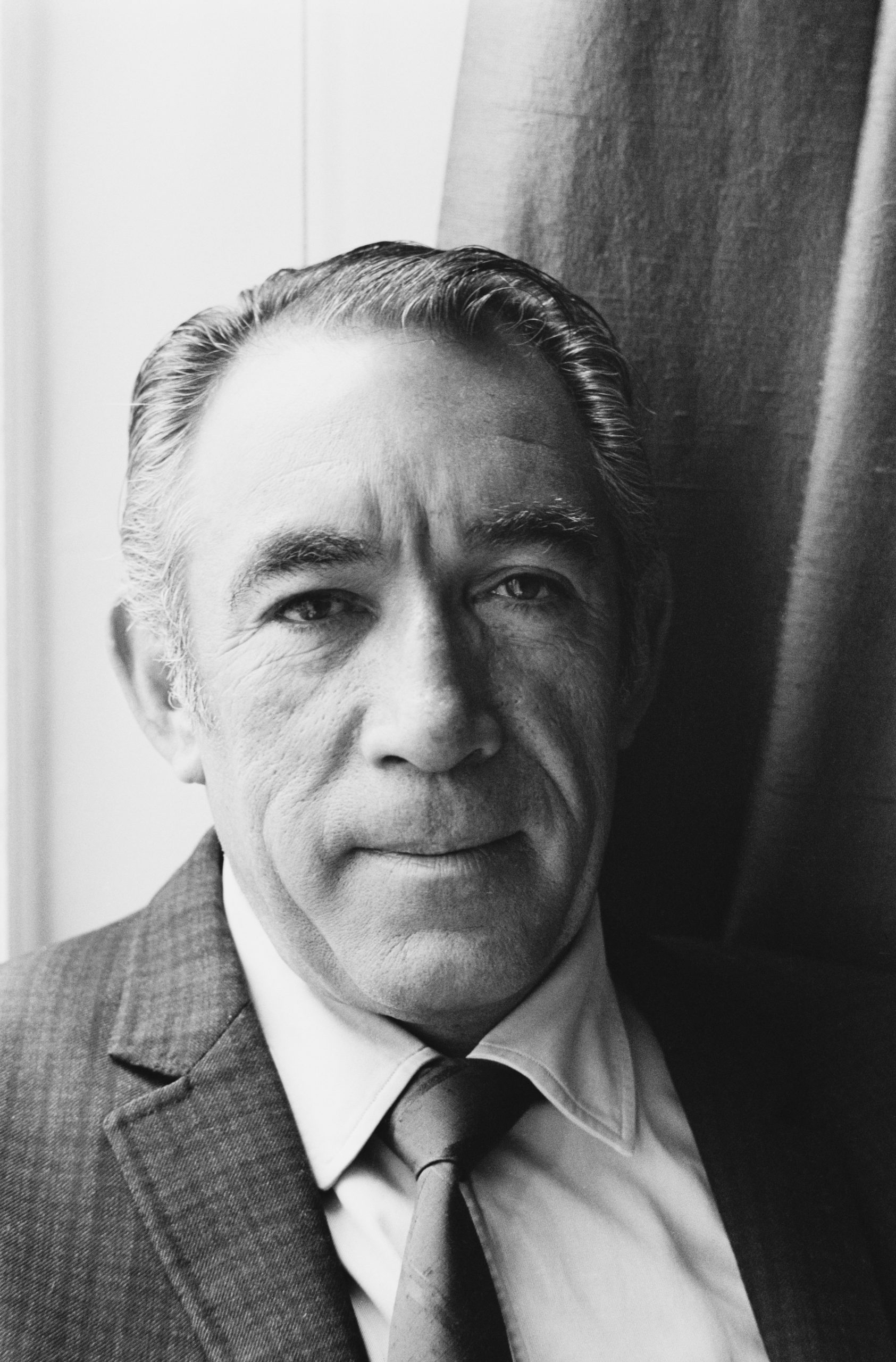 Anthony Quinn photo 2