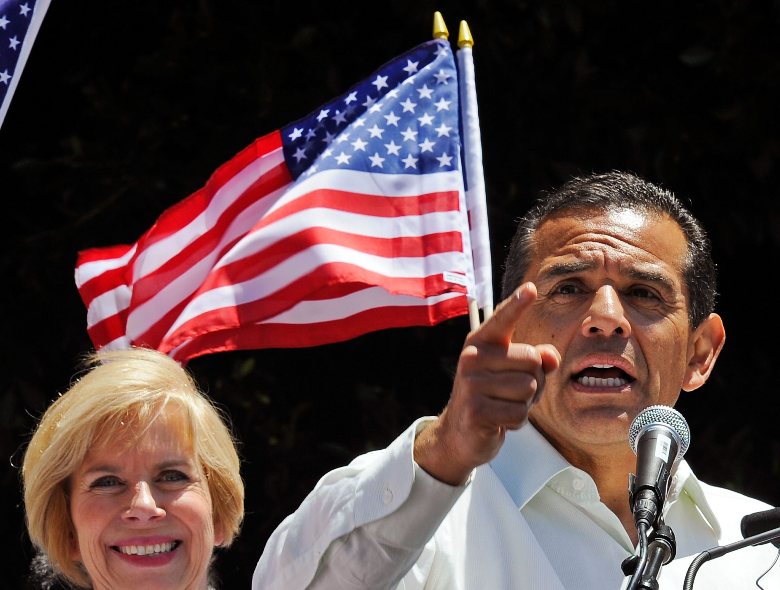 Antonio Villaraigosa photo