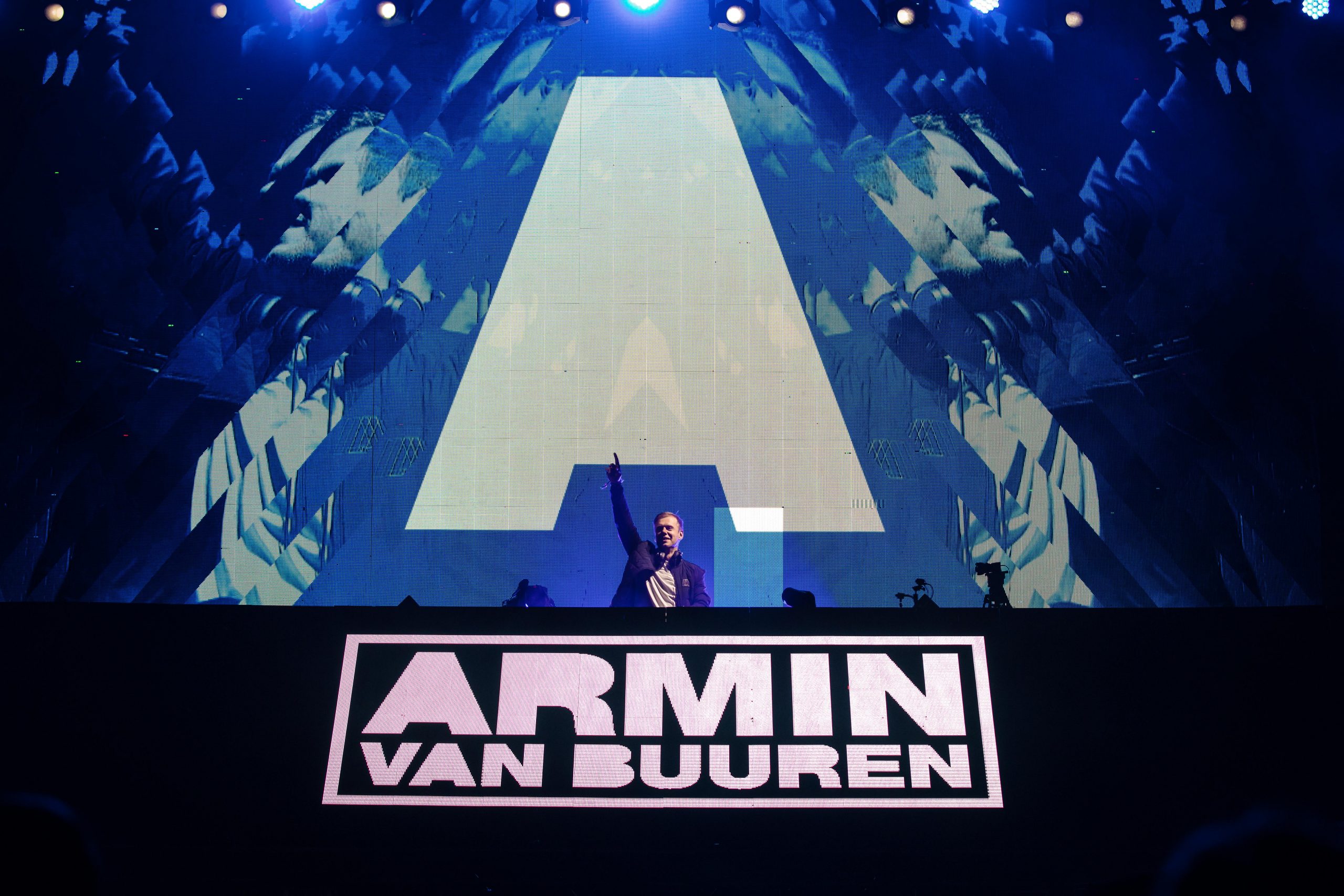 Armin Van Buuren photo 3