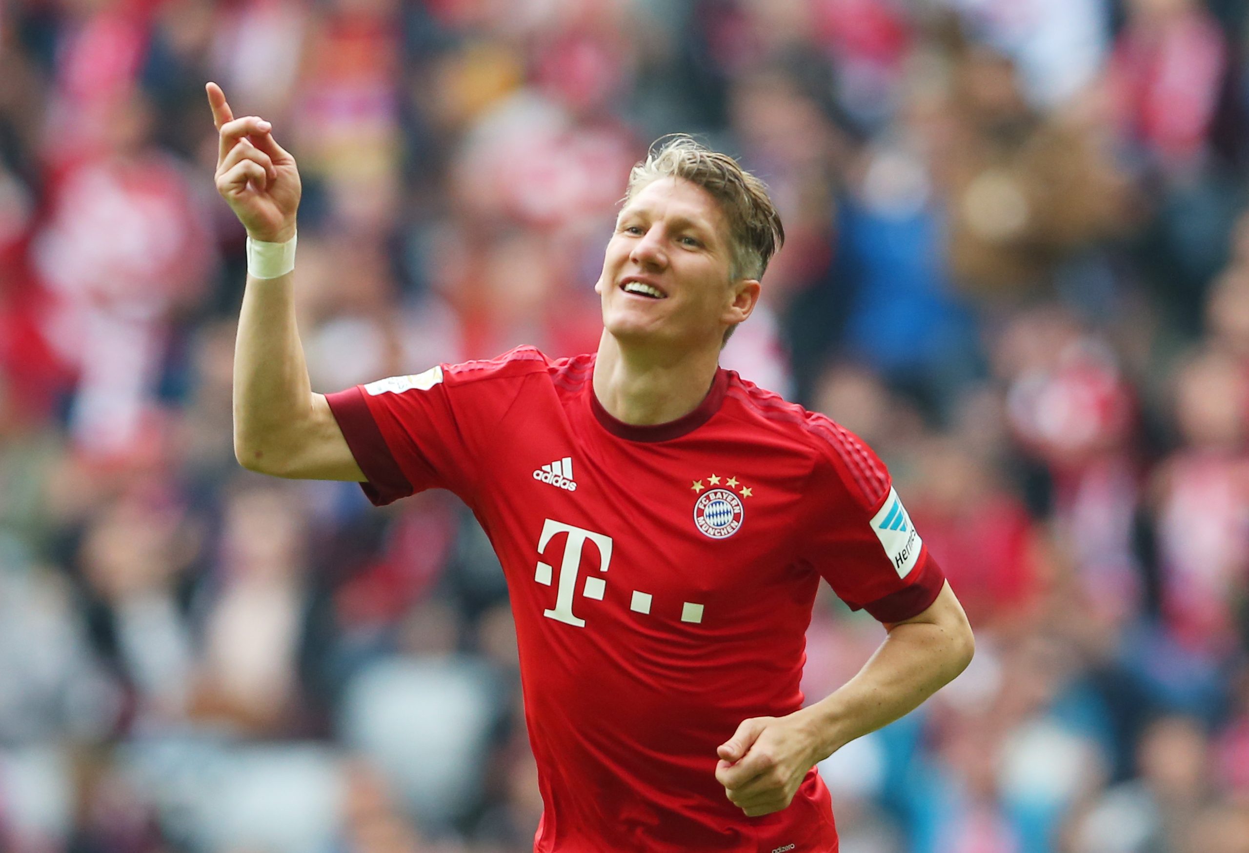 Bastian Schweinsteiger photo 3