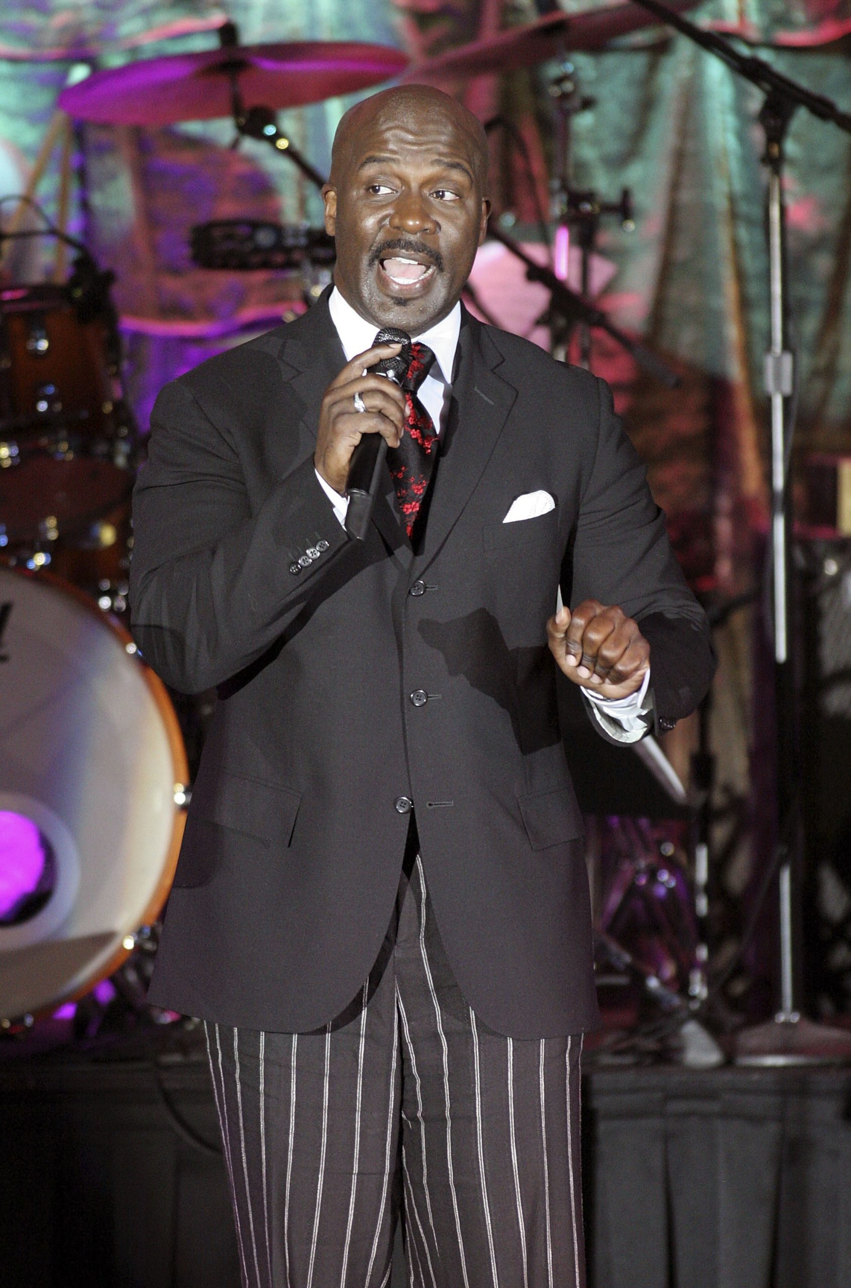 BeBe Winans photo 3