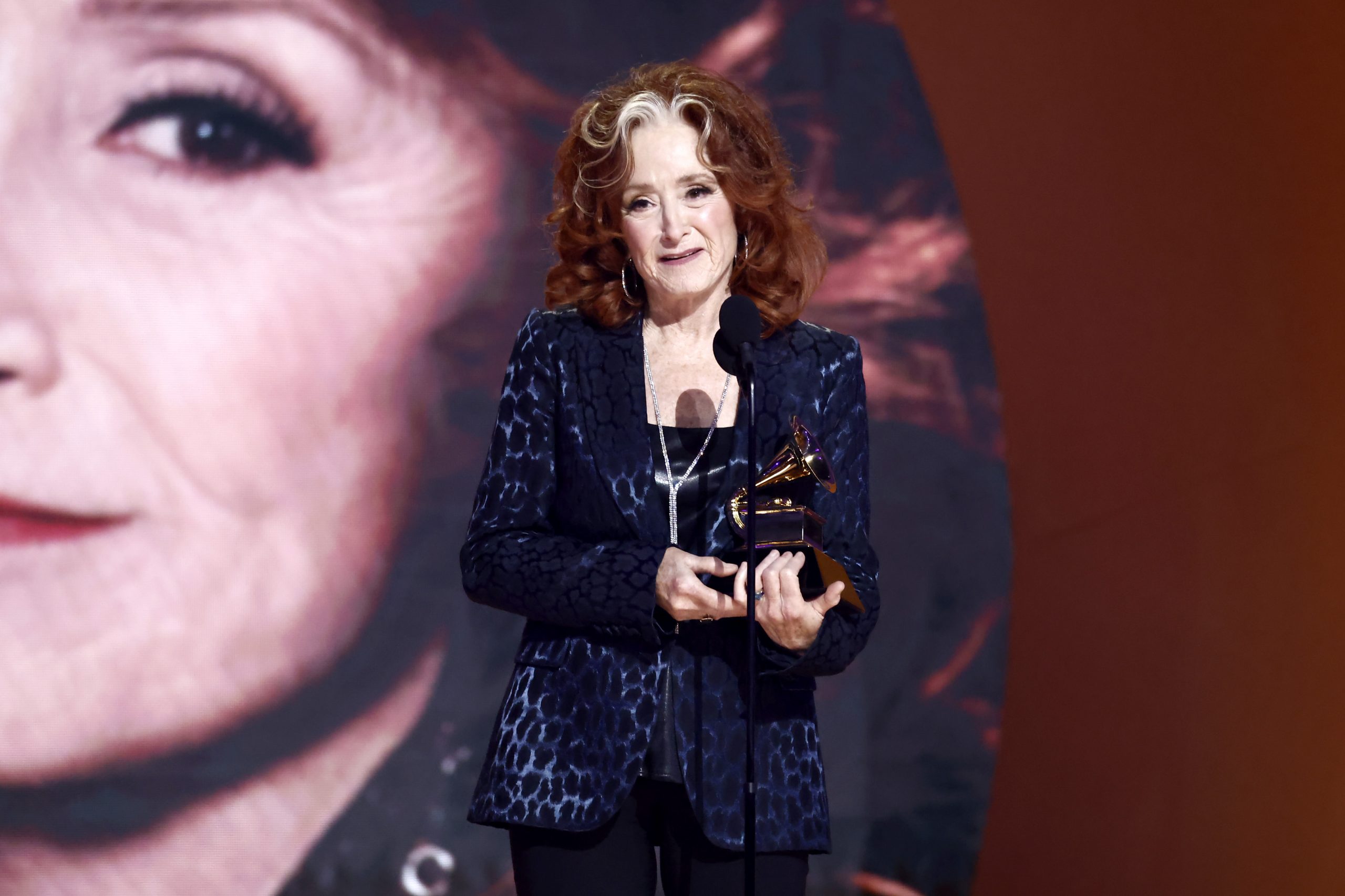 Bonnie Raitt photo