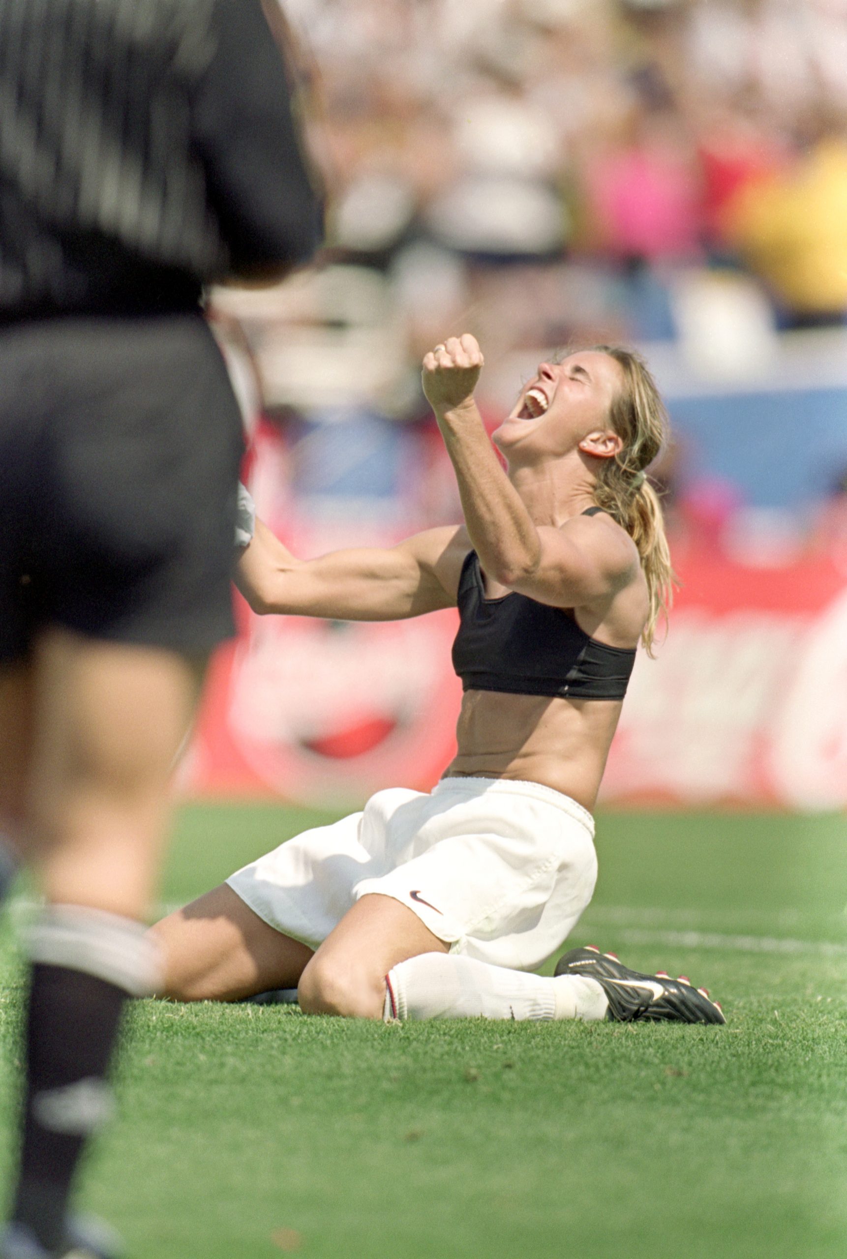 Brandi Chastain photo 3