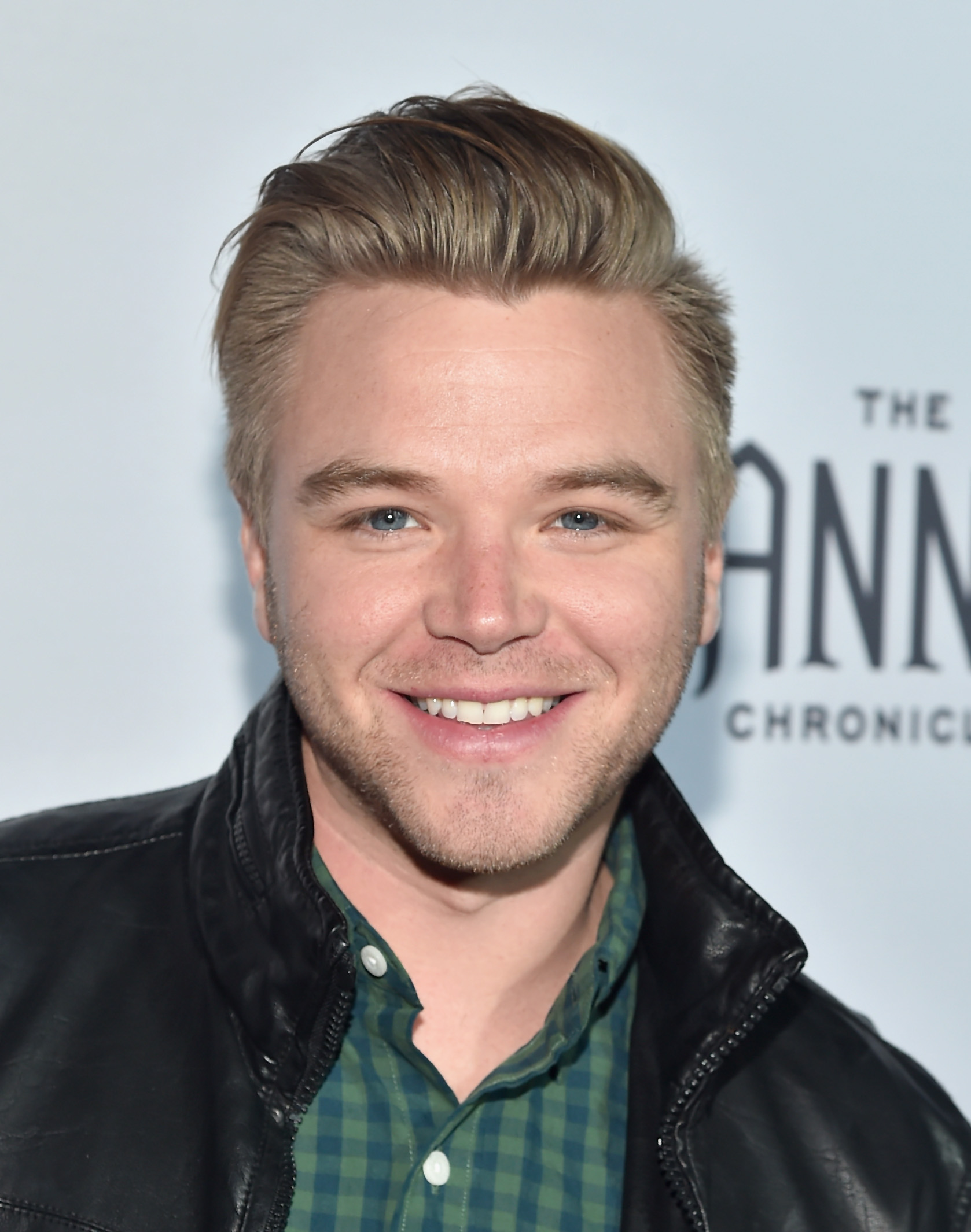 Brett Davern photo 3