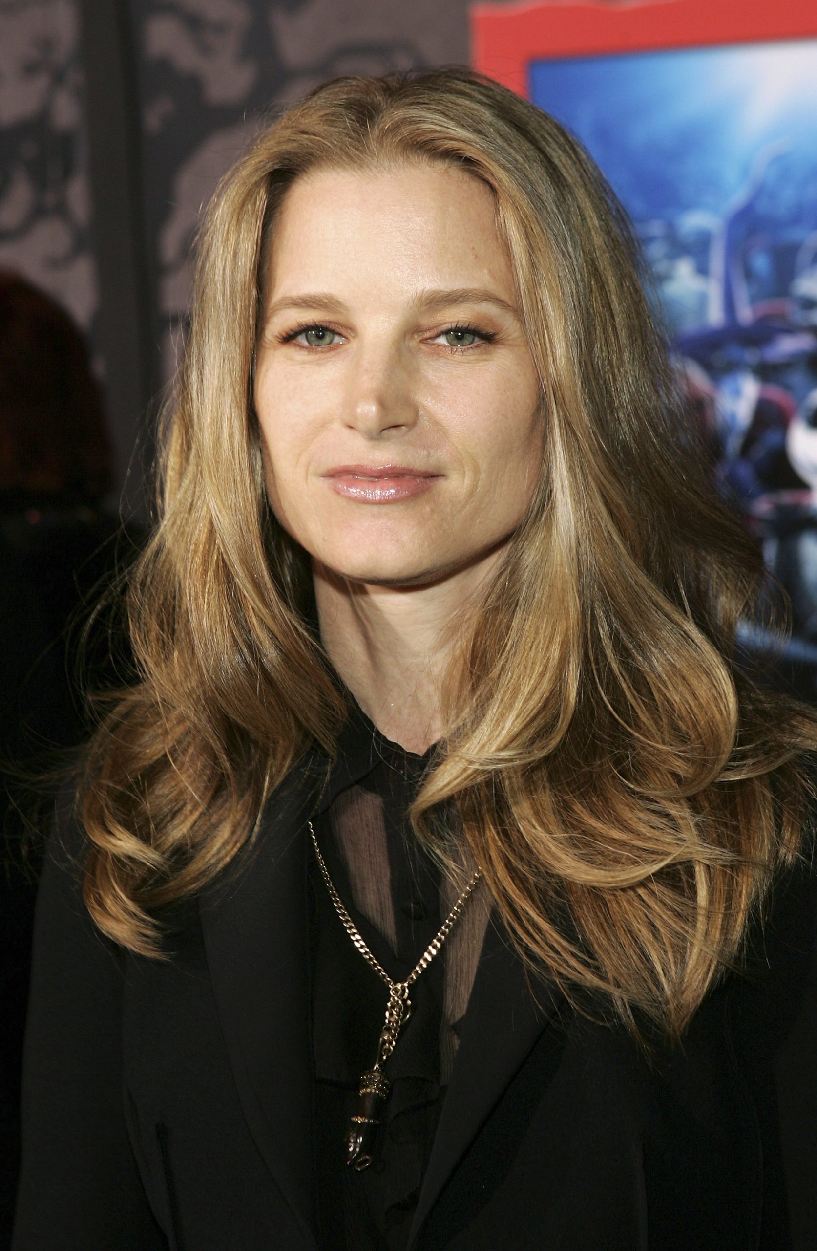 Bridget Fonda photo