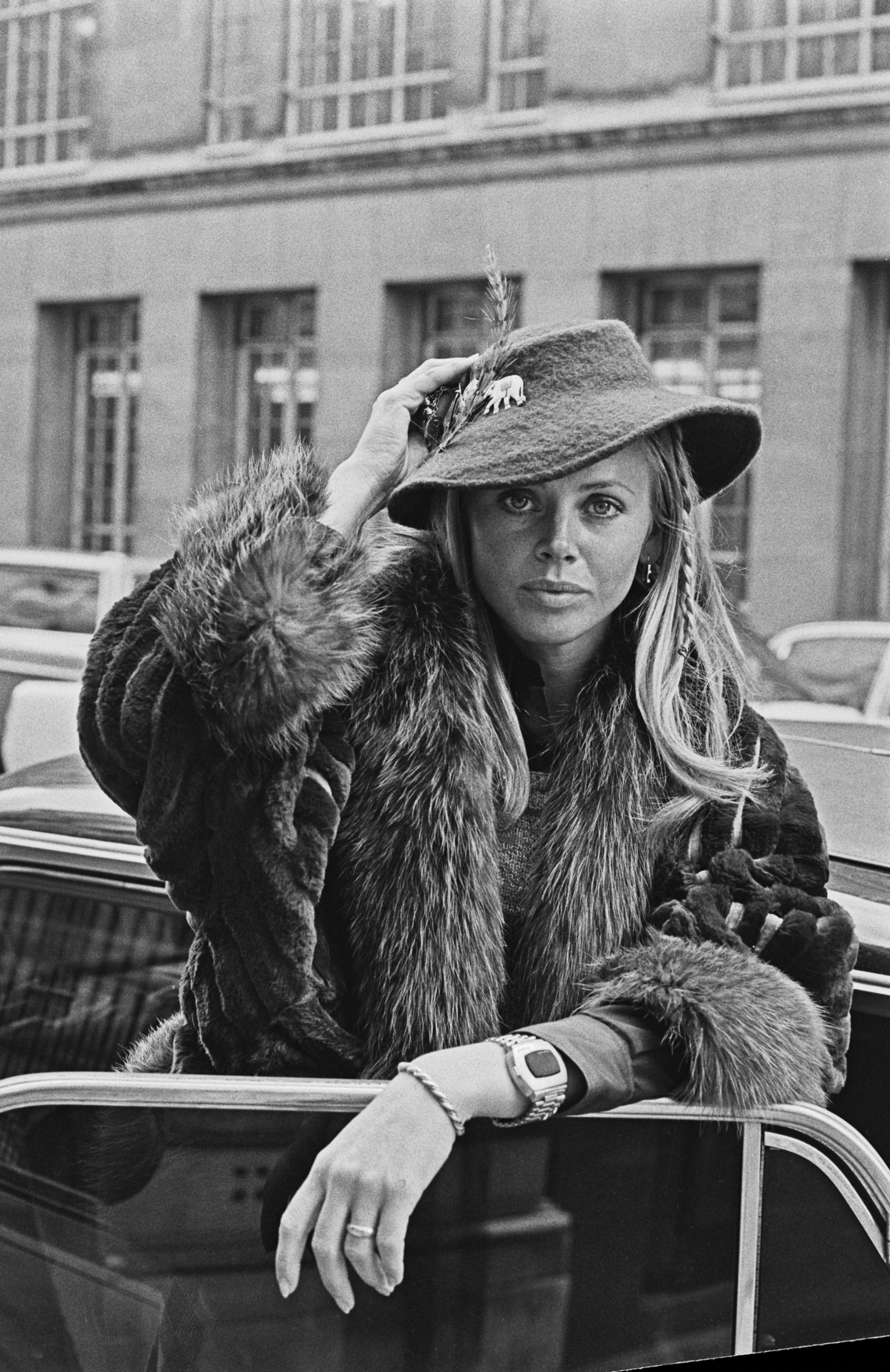 Britt Ekland photo 3