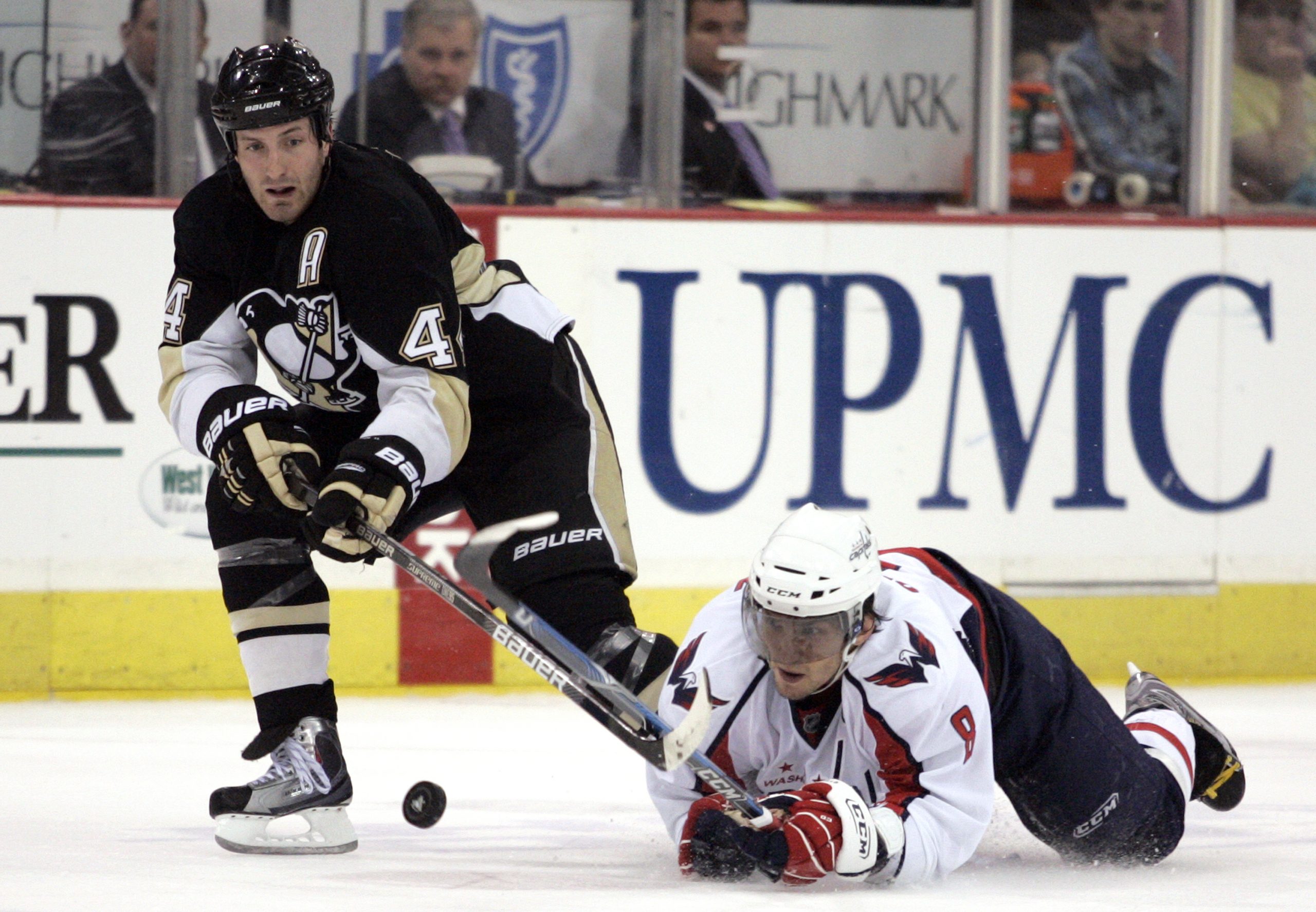 Brooks Orpik photo