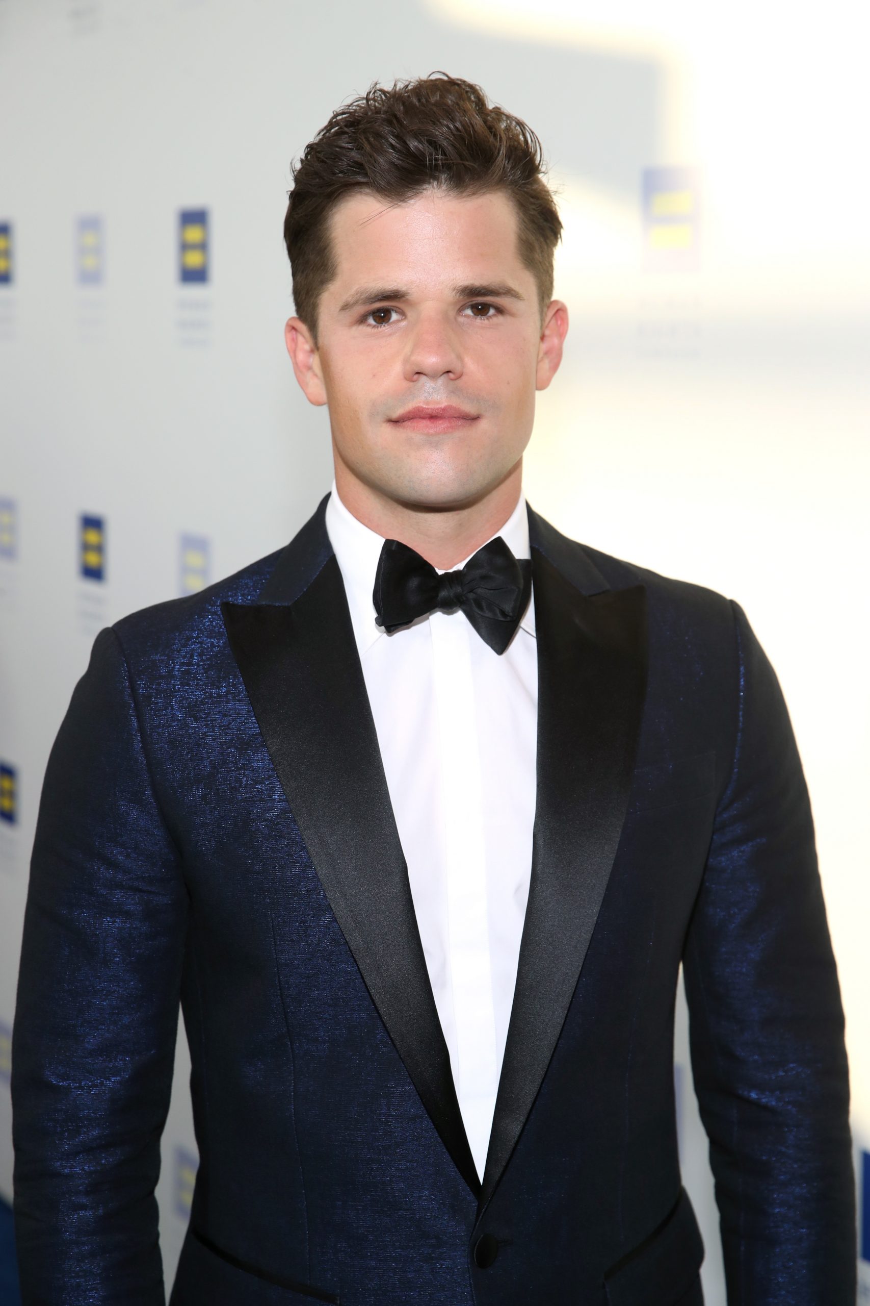 Charlie Carver photo 2