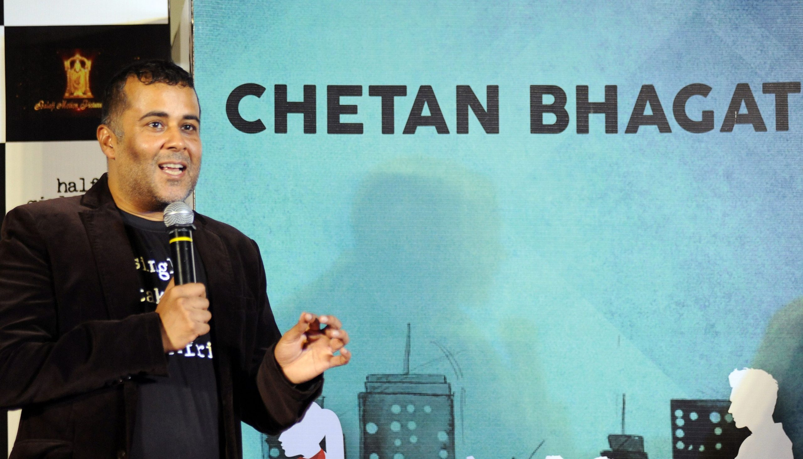 Chetan Bhagat photo