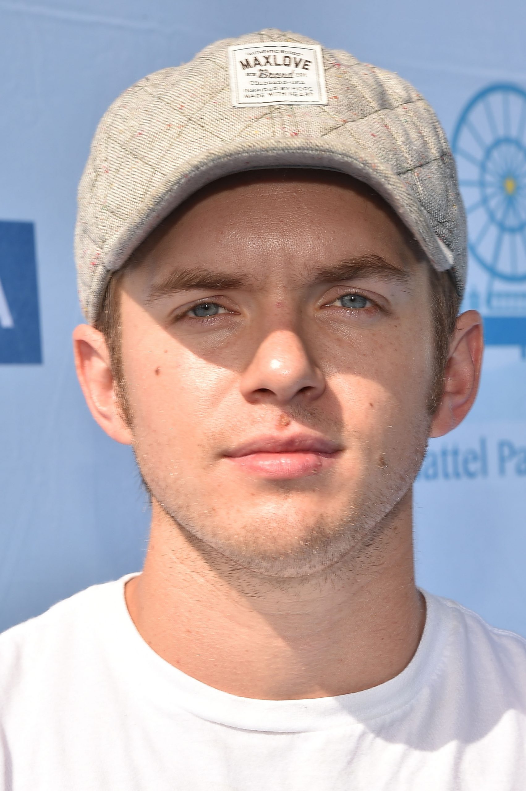 Chris Brochu photo 3