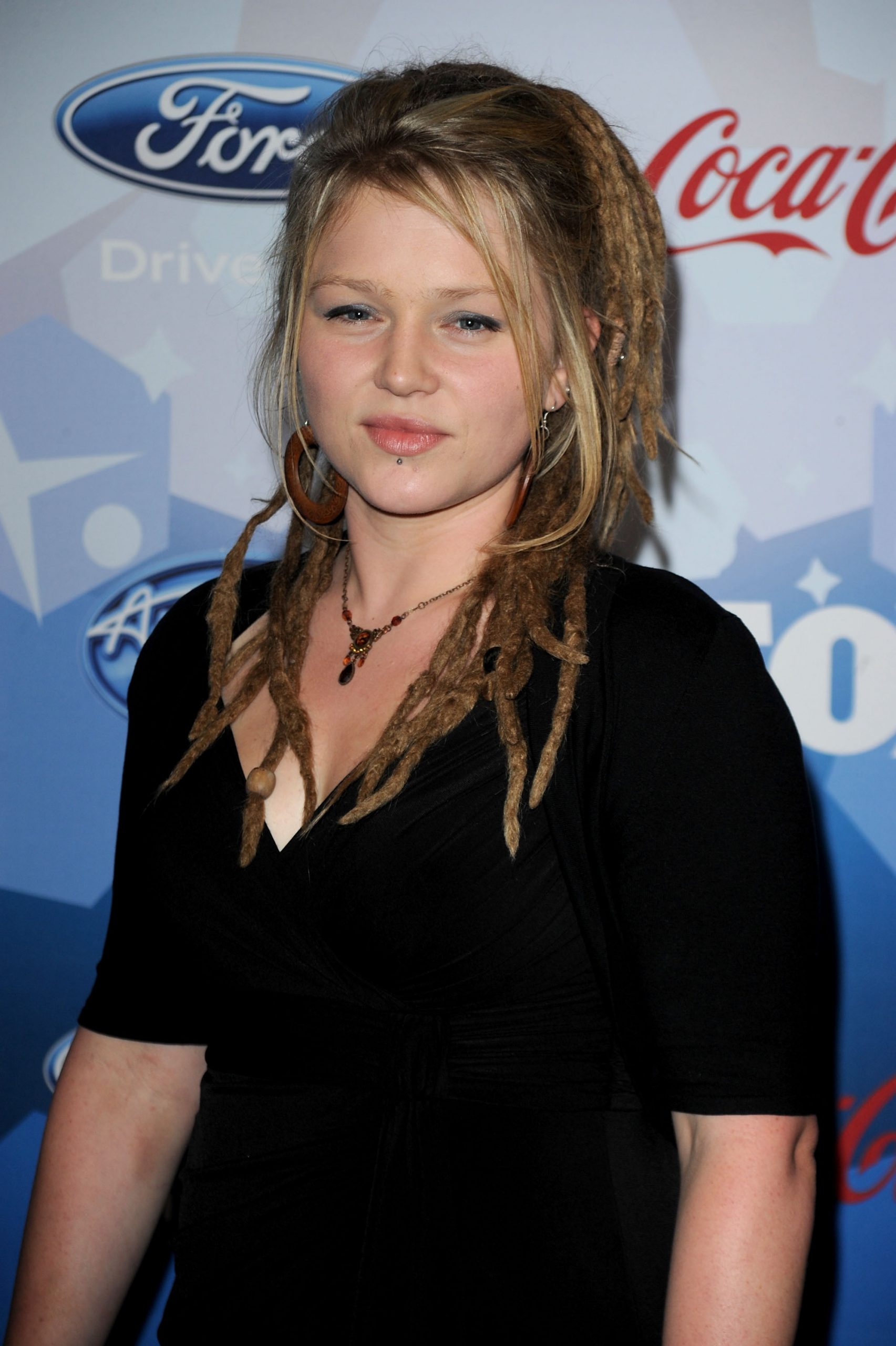 Crystal Bowersox photo 3